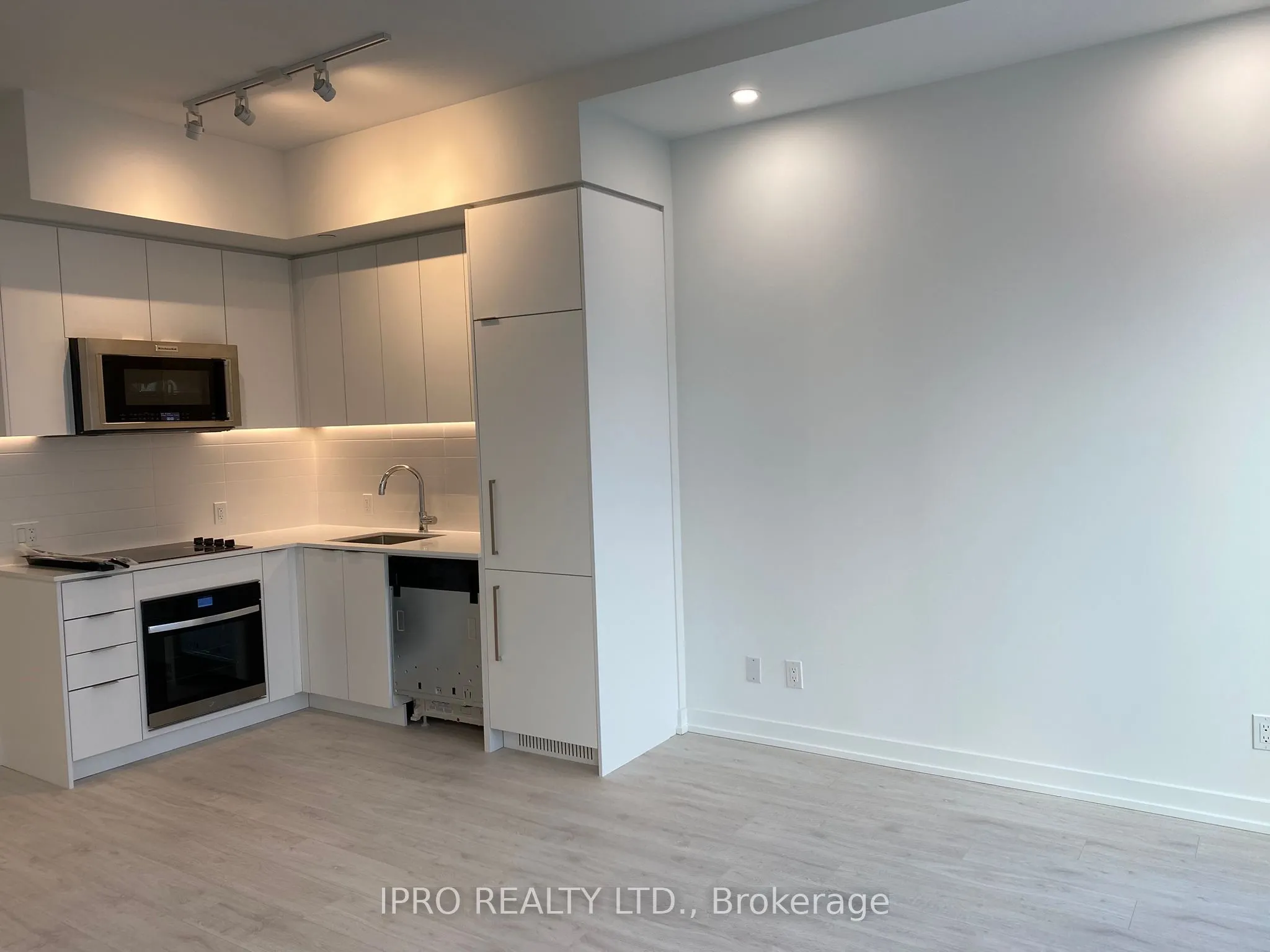 181 Sheppard Avenue #222