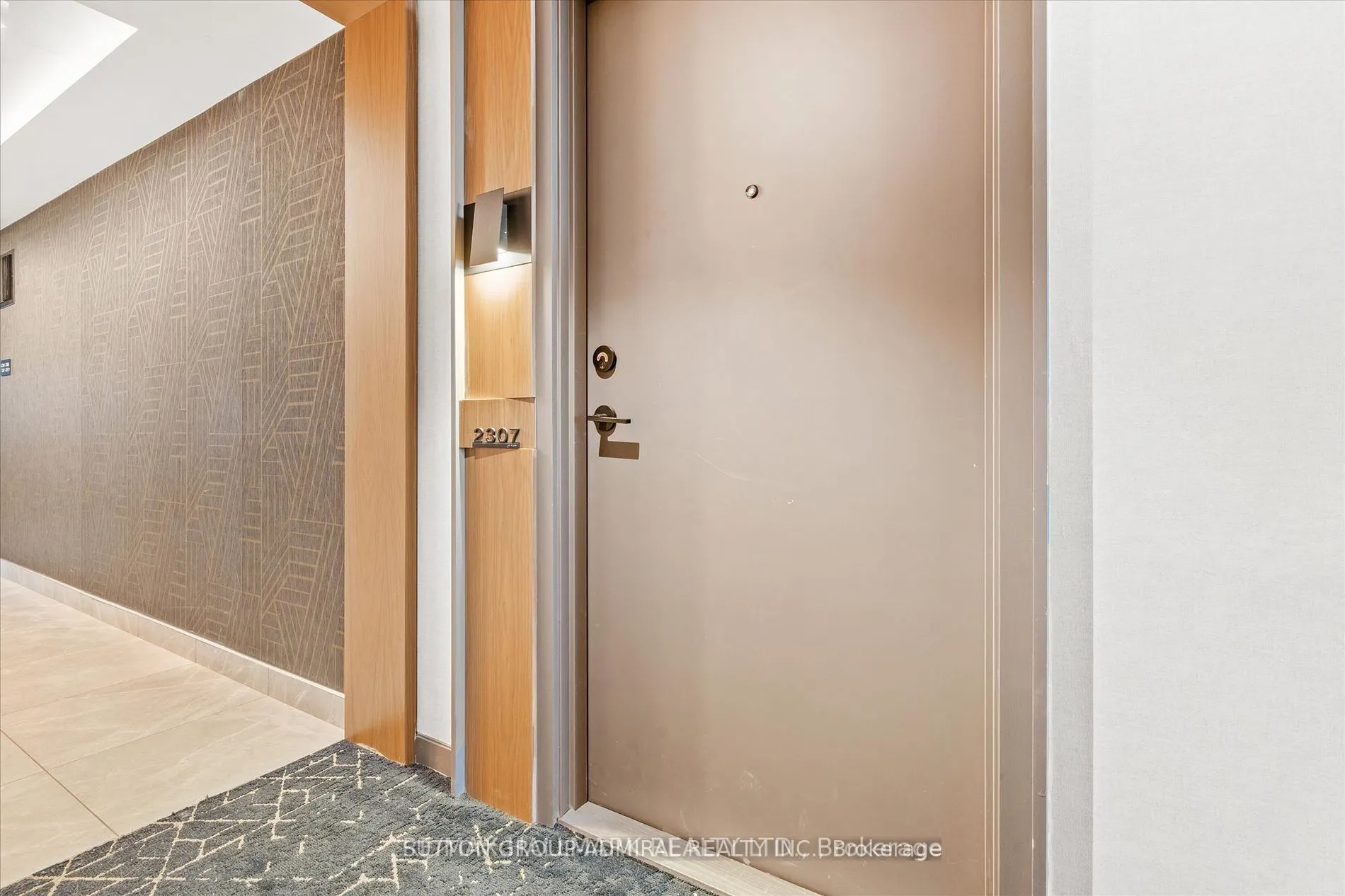 20 Tubman Avenue E, #2307