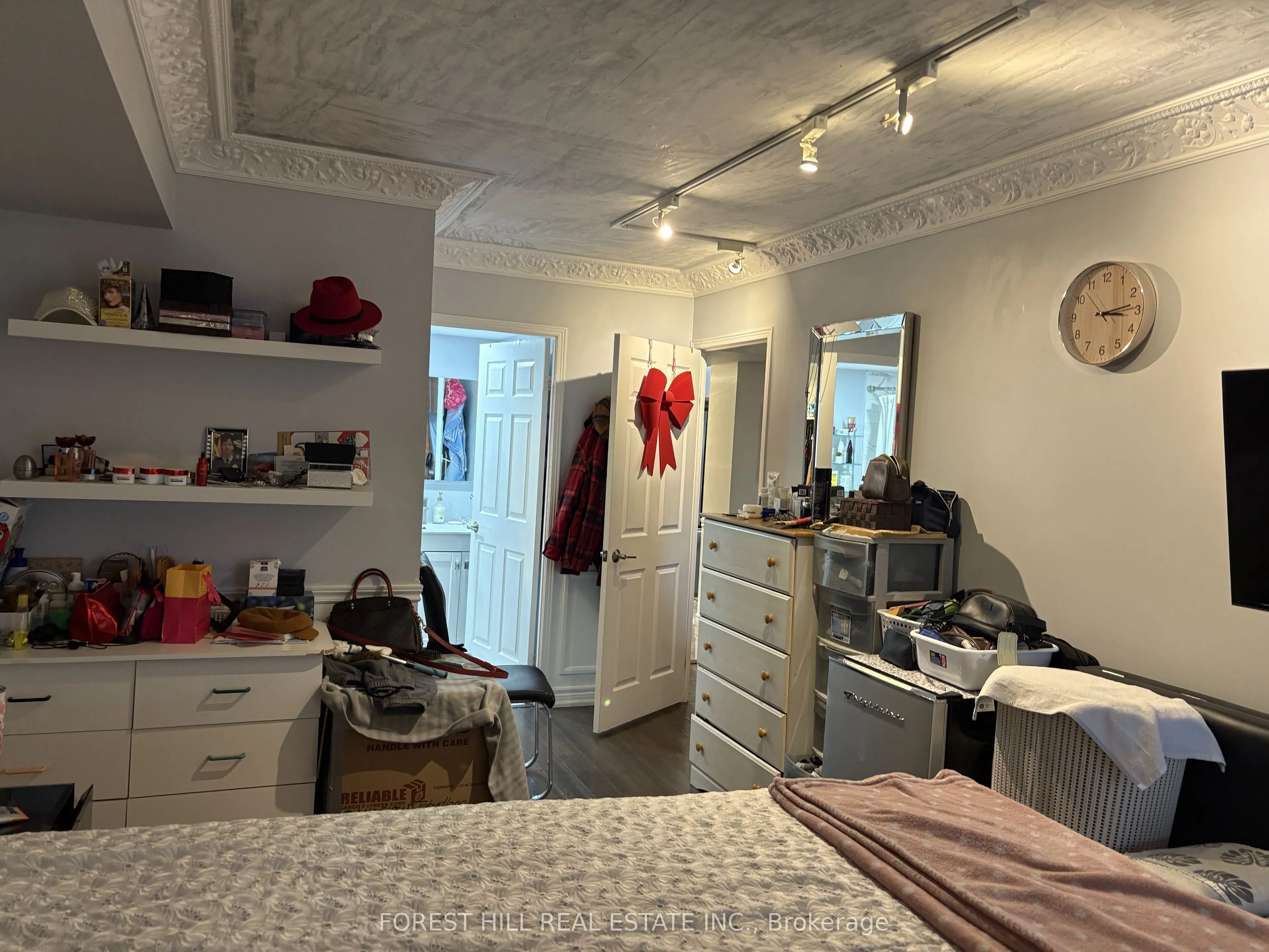 2 Covington Road, #810
