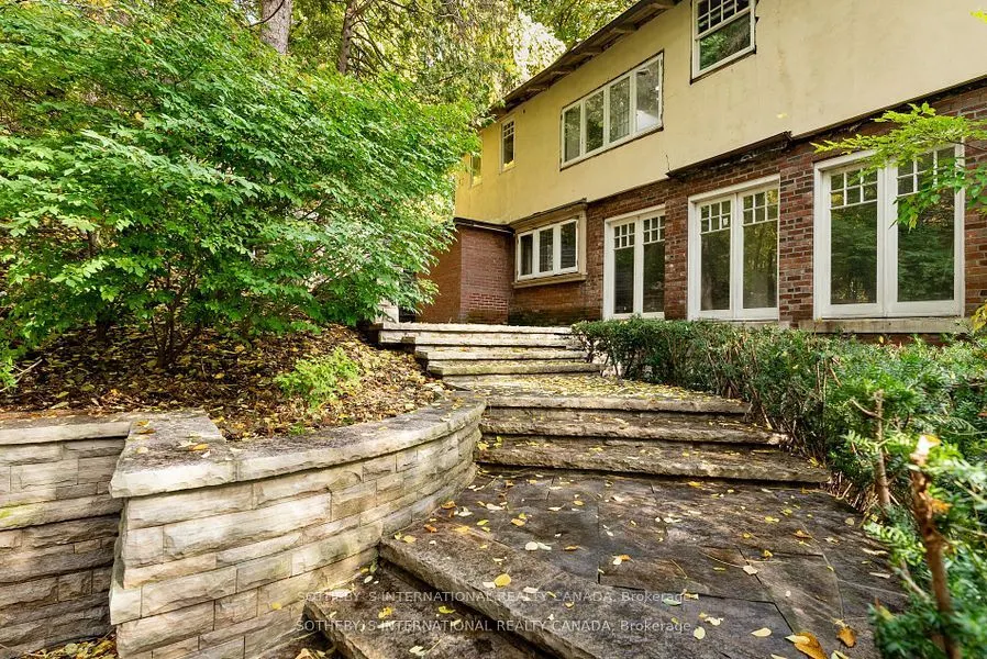56 Roxborough Drive