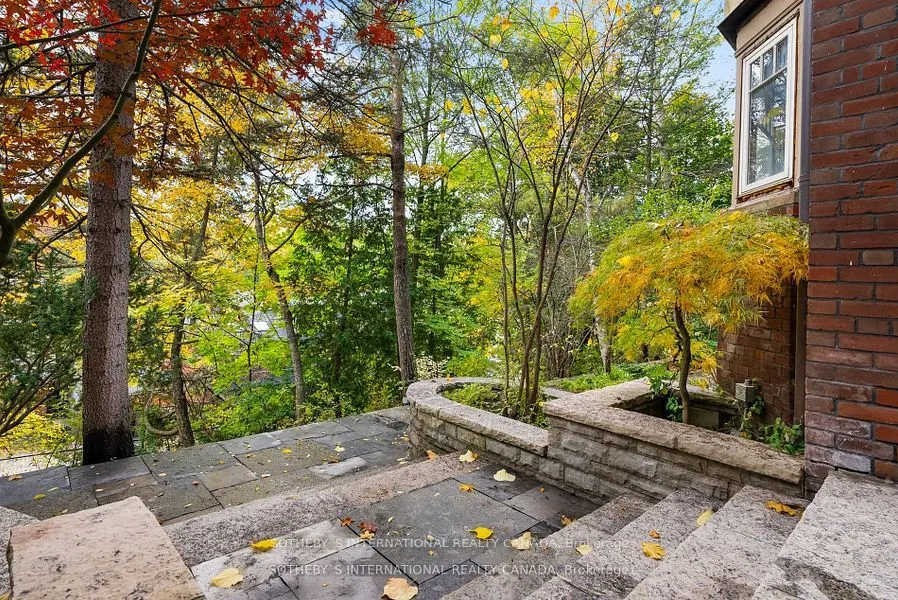 56 Roxborough Drive