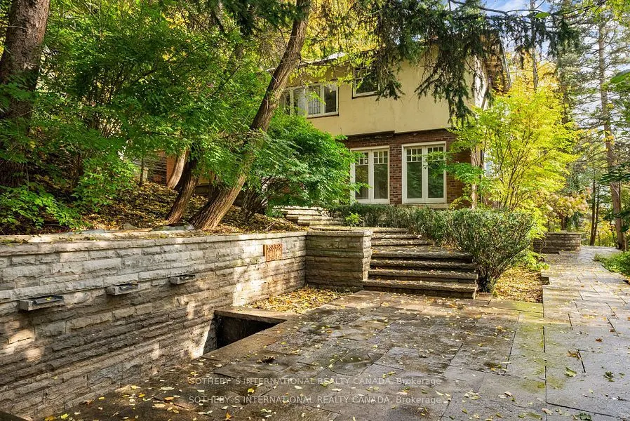 56 Roxborough Drive