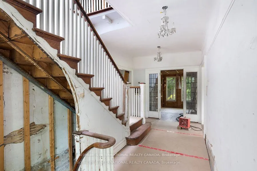 56 Roxborough Drive
