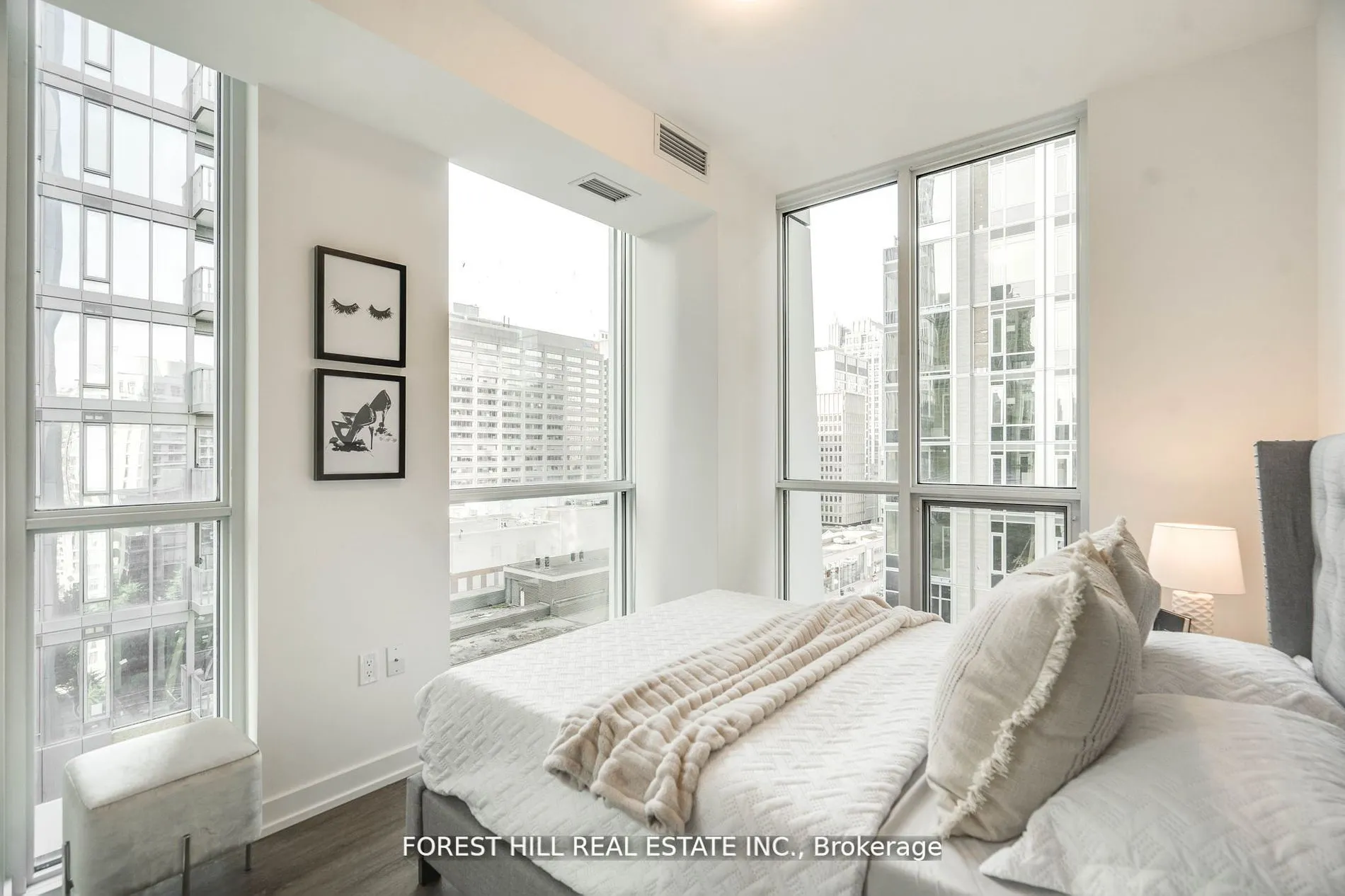 1 Yorkville Avenue, #802