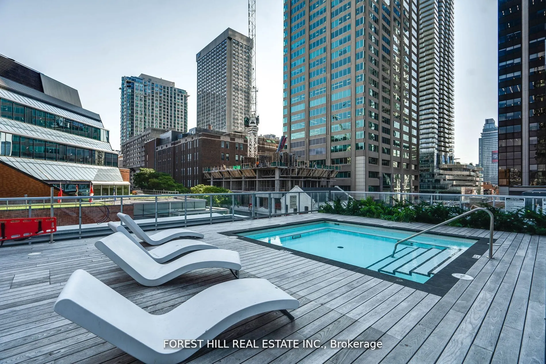 1 Yorkville Avenue, #802