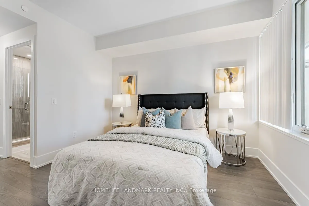 480 Front Street W #914