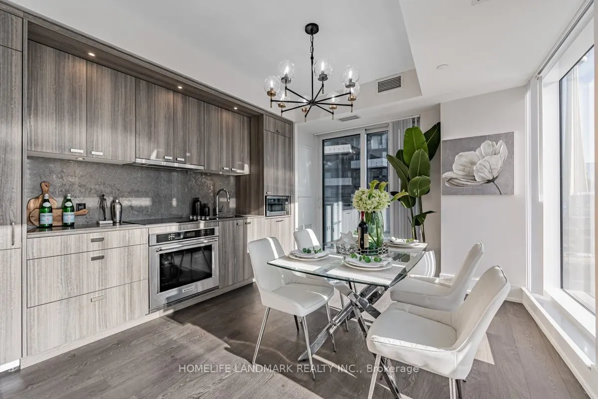 480 Front Street W #914
