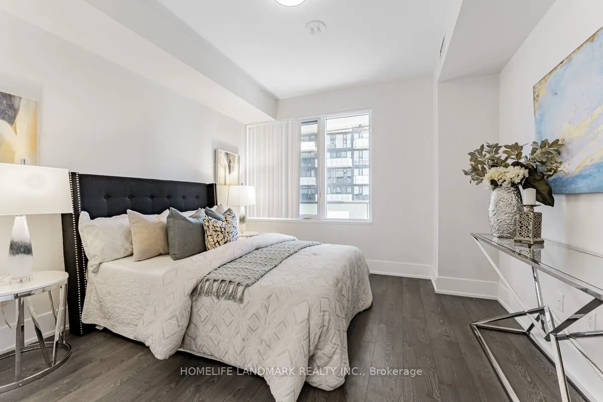 480 Front Street W #914