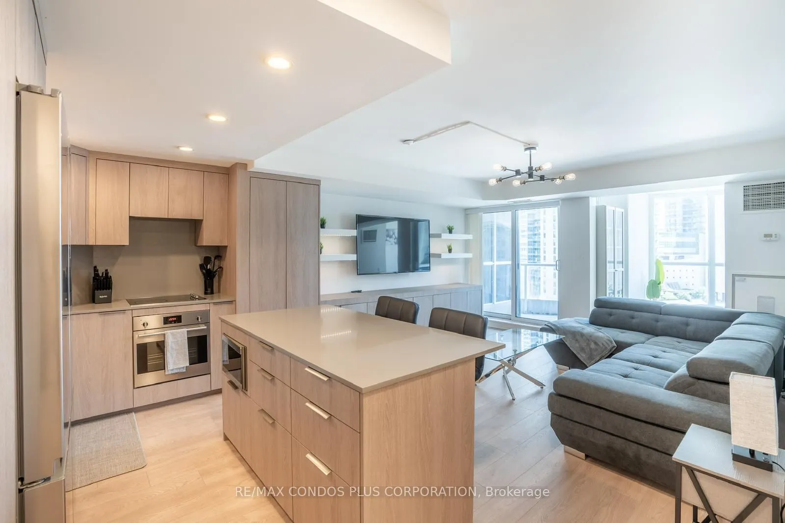 208 Queens Quay W, #603