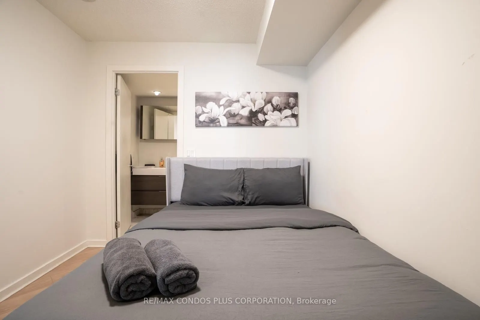208 Queens Quay W, #603