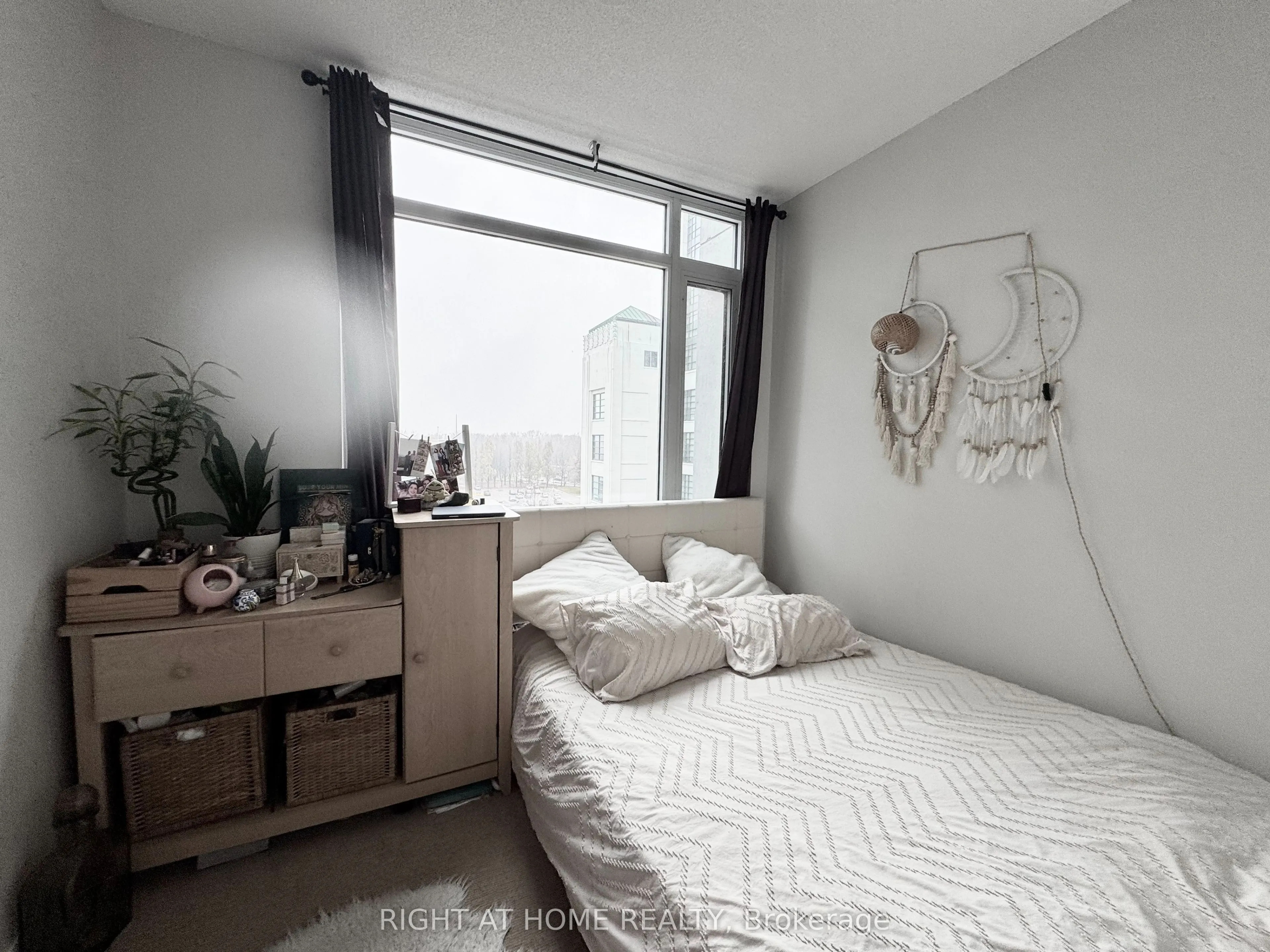 90 Stadium Road, #606