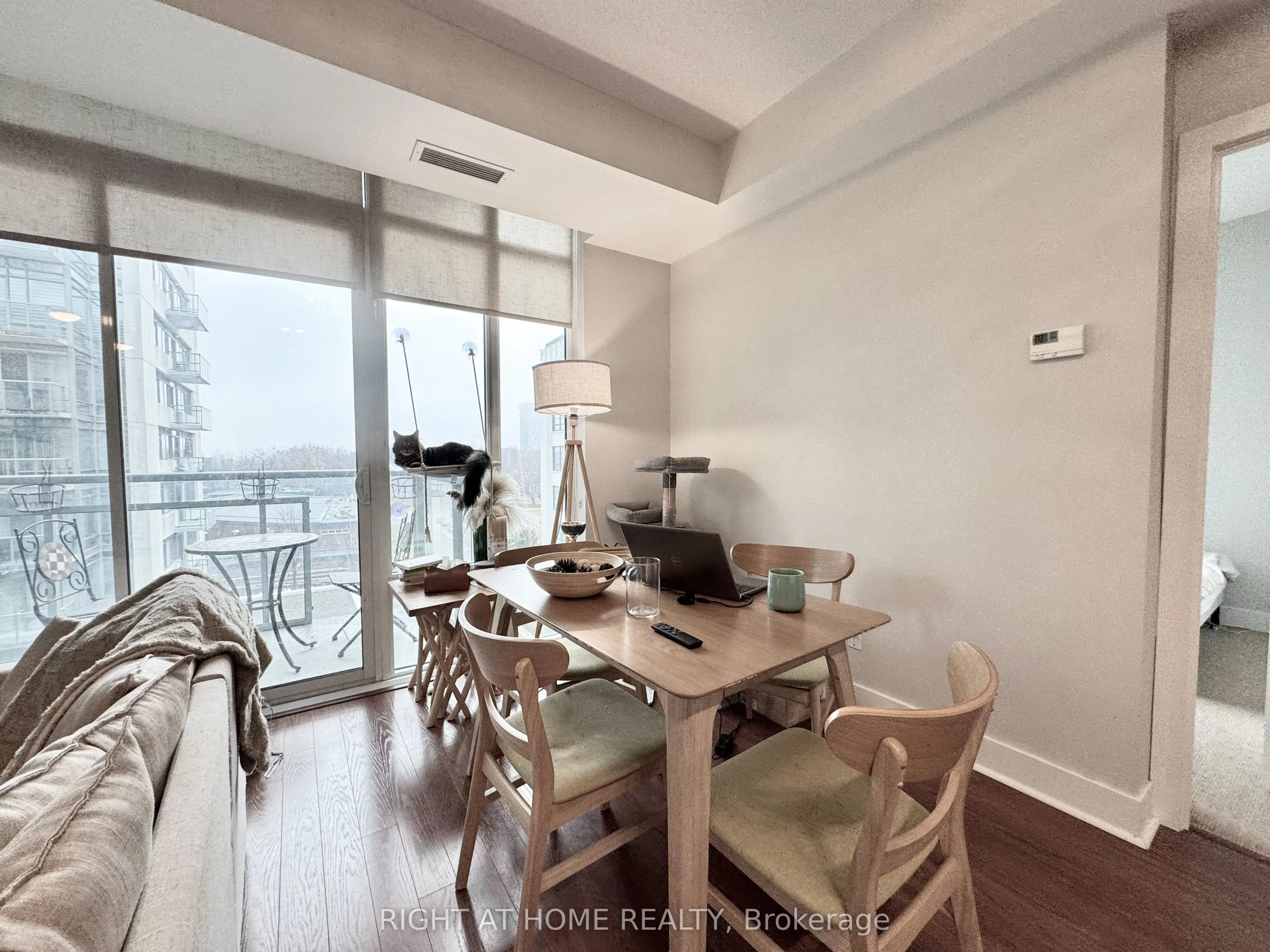 90 Stadium Road, #606