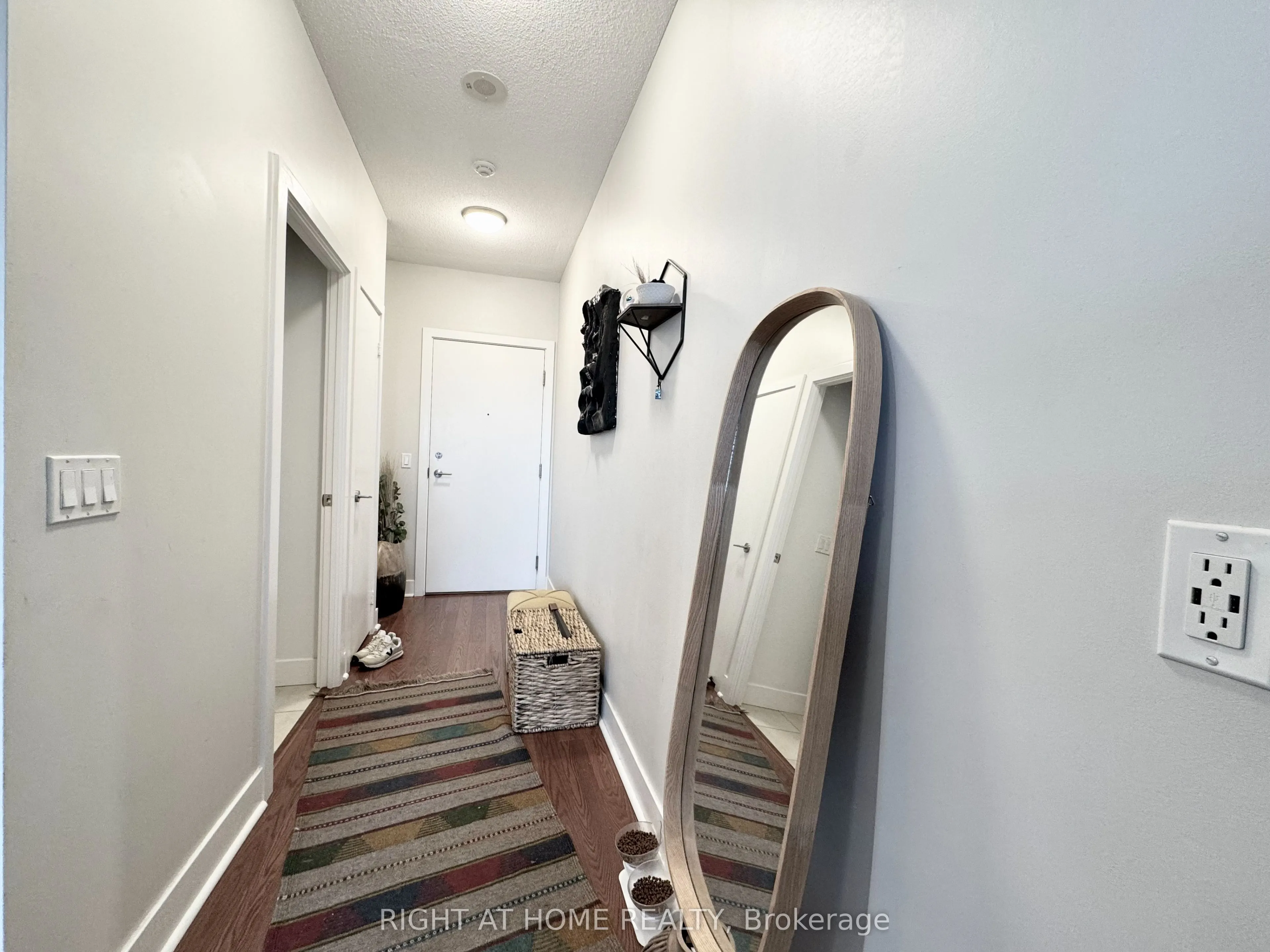 90 Stadium Road, #606