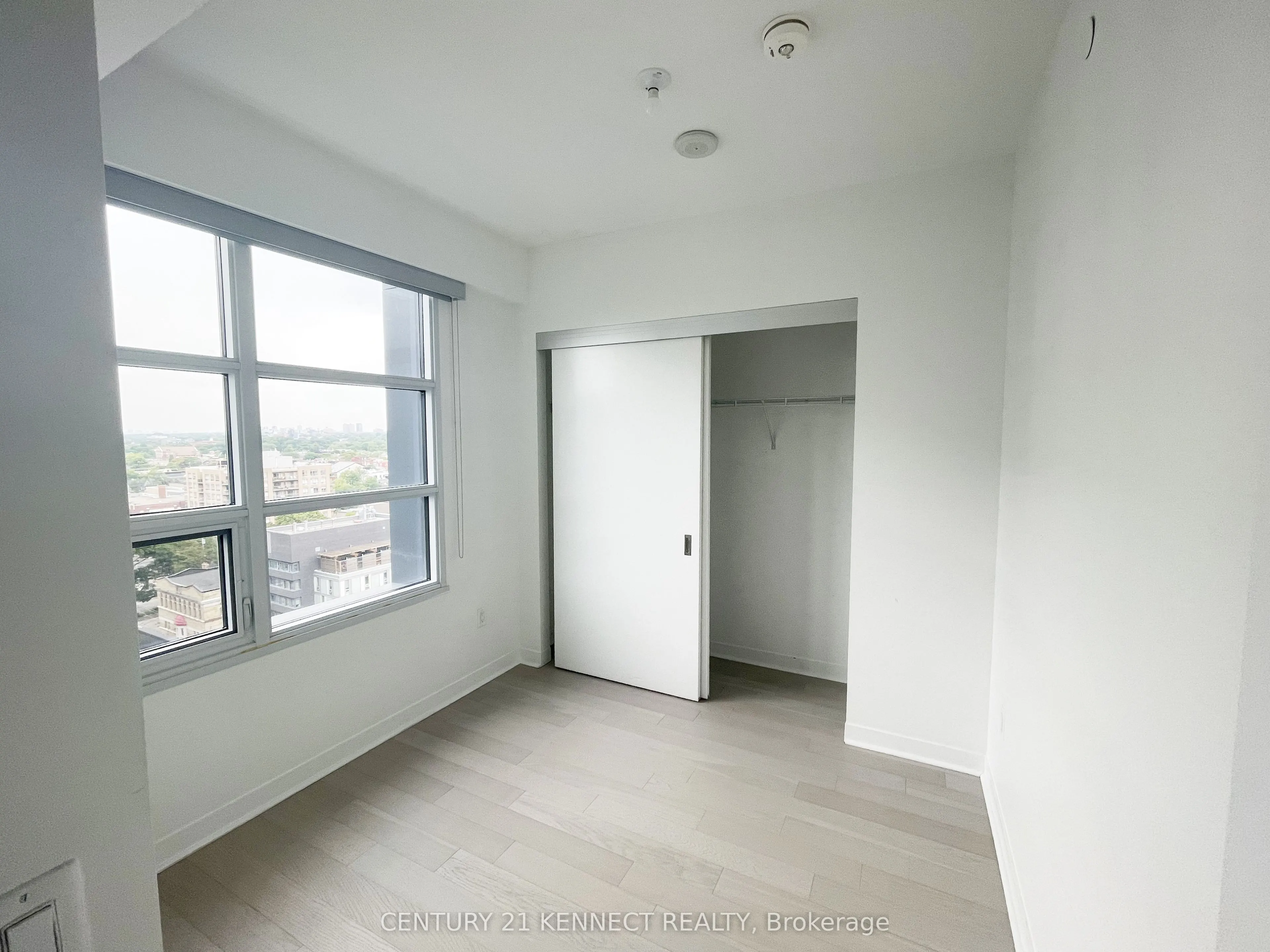 501 Adelaide Street W, #1209