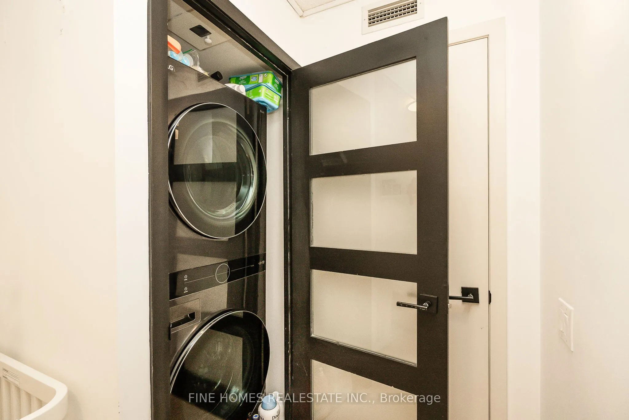 525 Wilson Avenue, #505