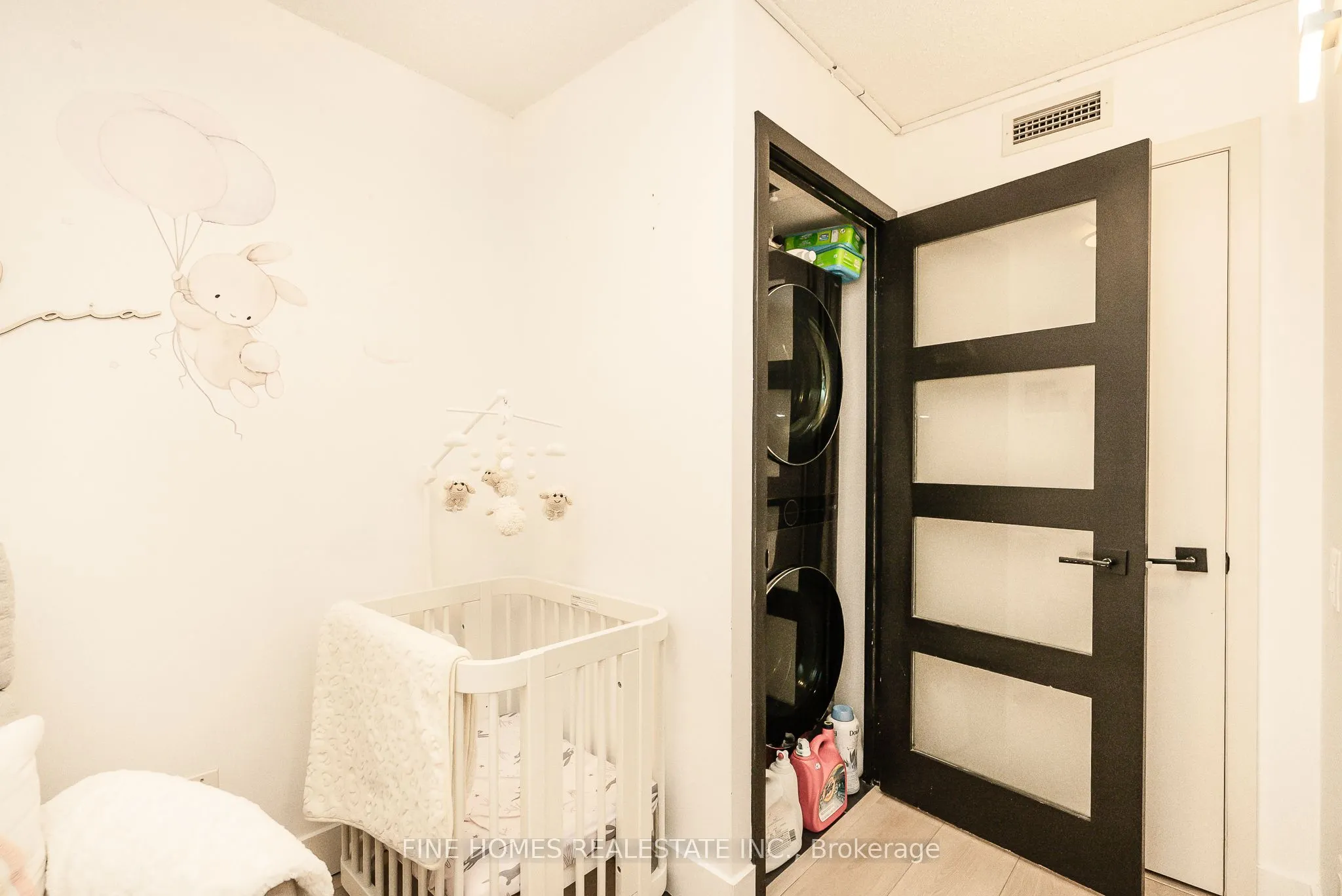 525 Wilson Avenue, #505