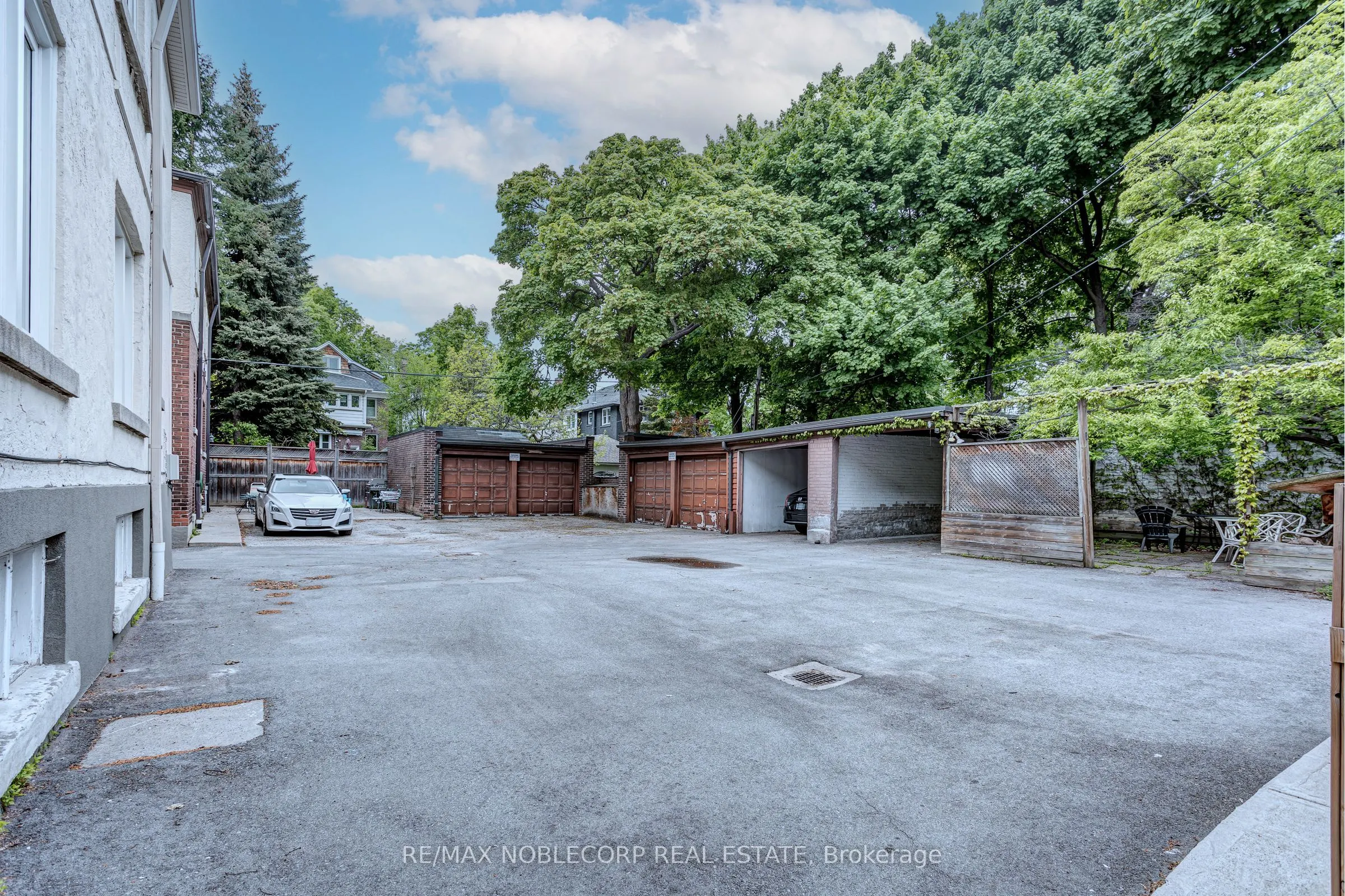 809 Duplex Avenue, #A  Main