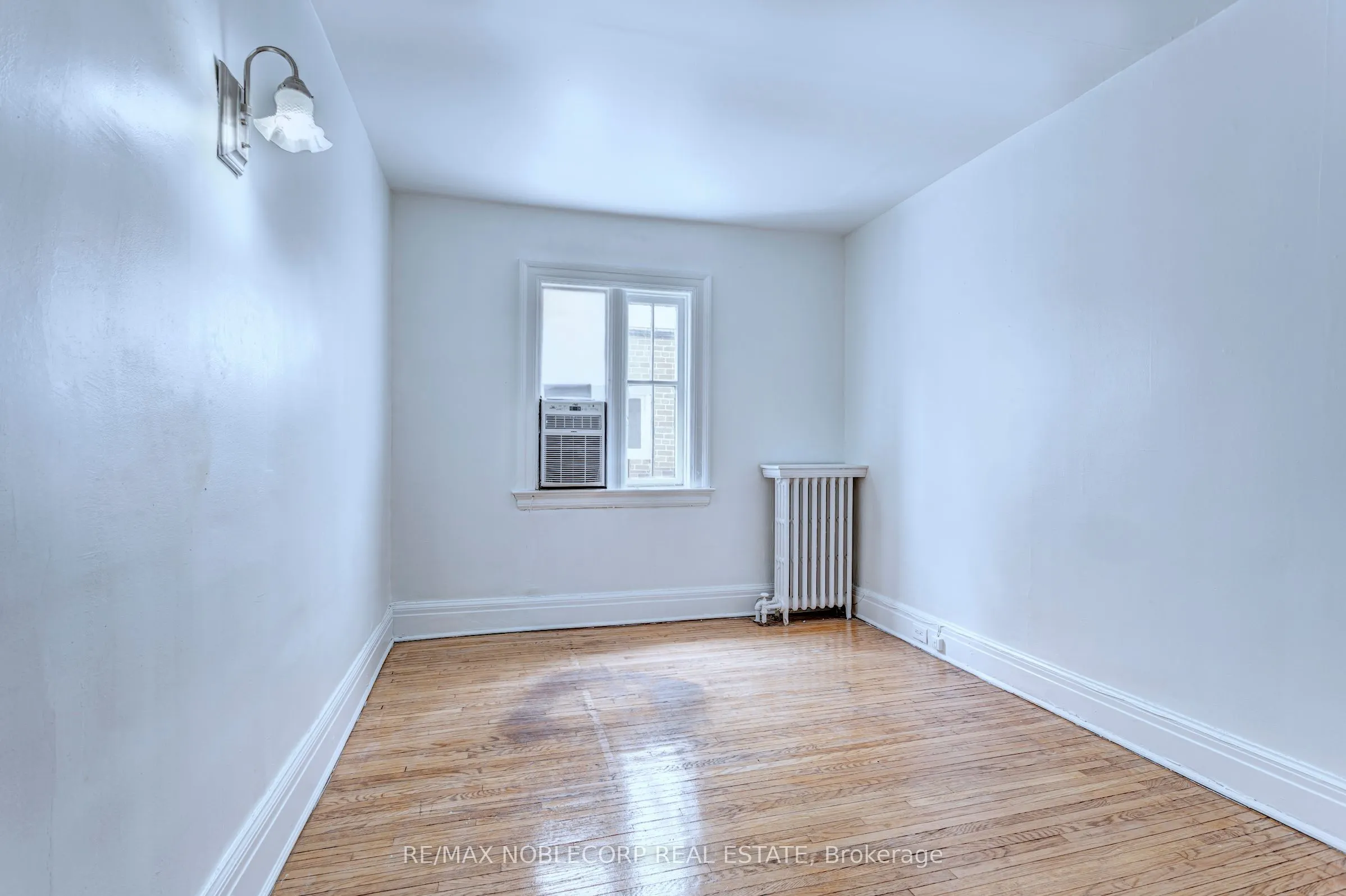 809 Duplex Avenue, #A  Main