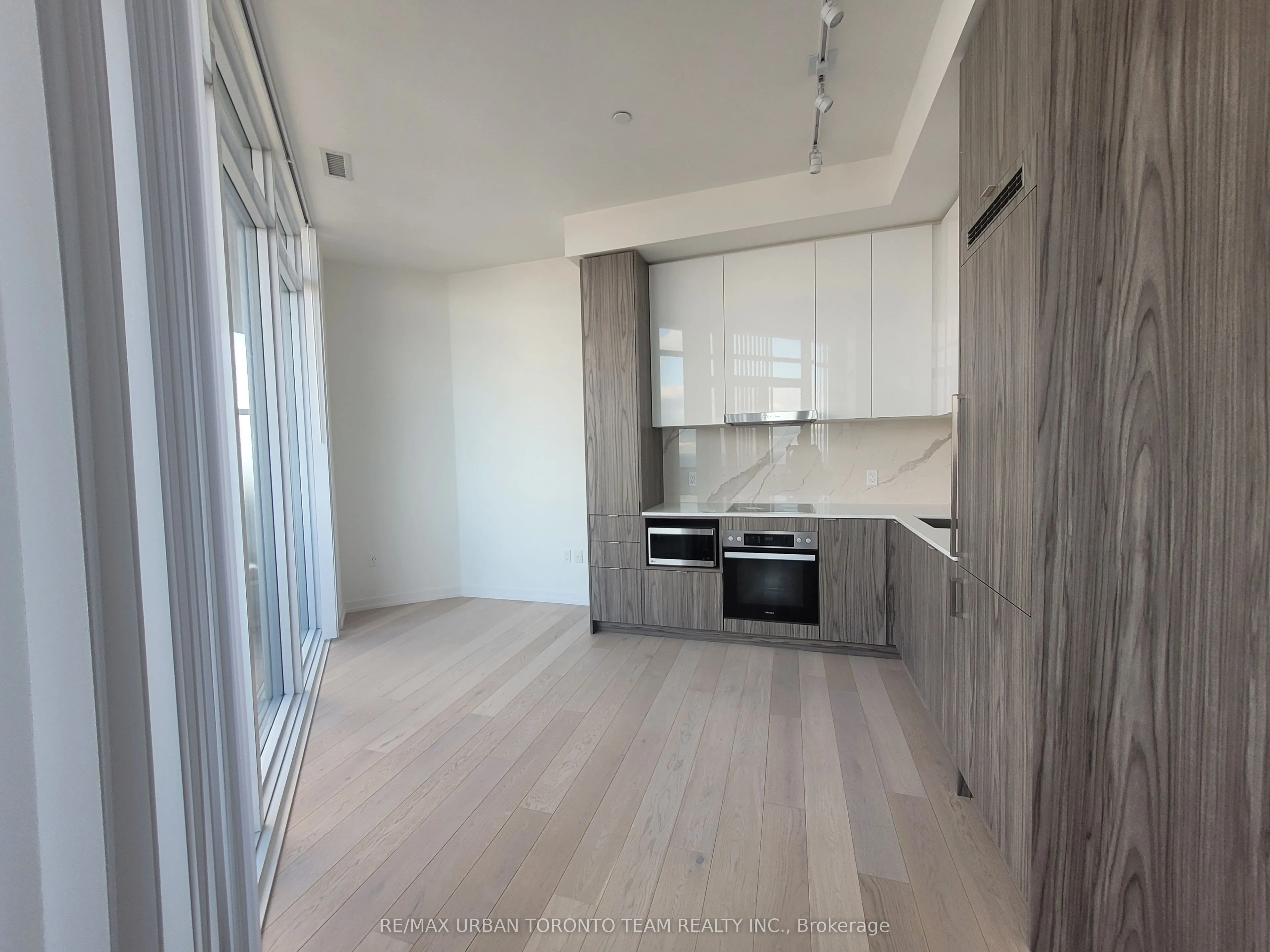 55 Cooper Street #PH108