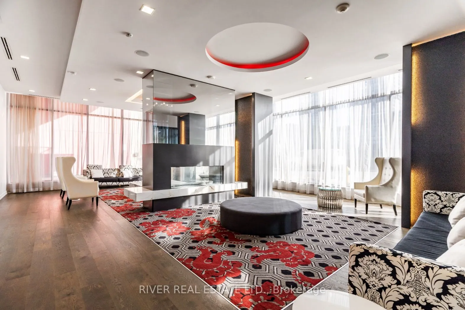 560 Front Street W, #908