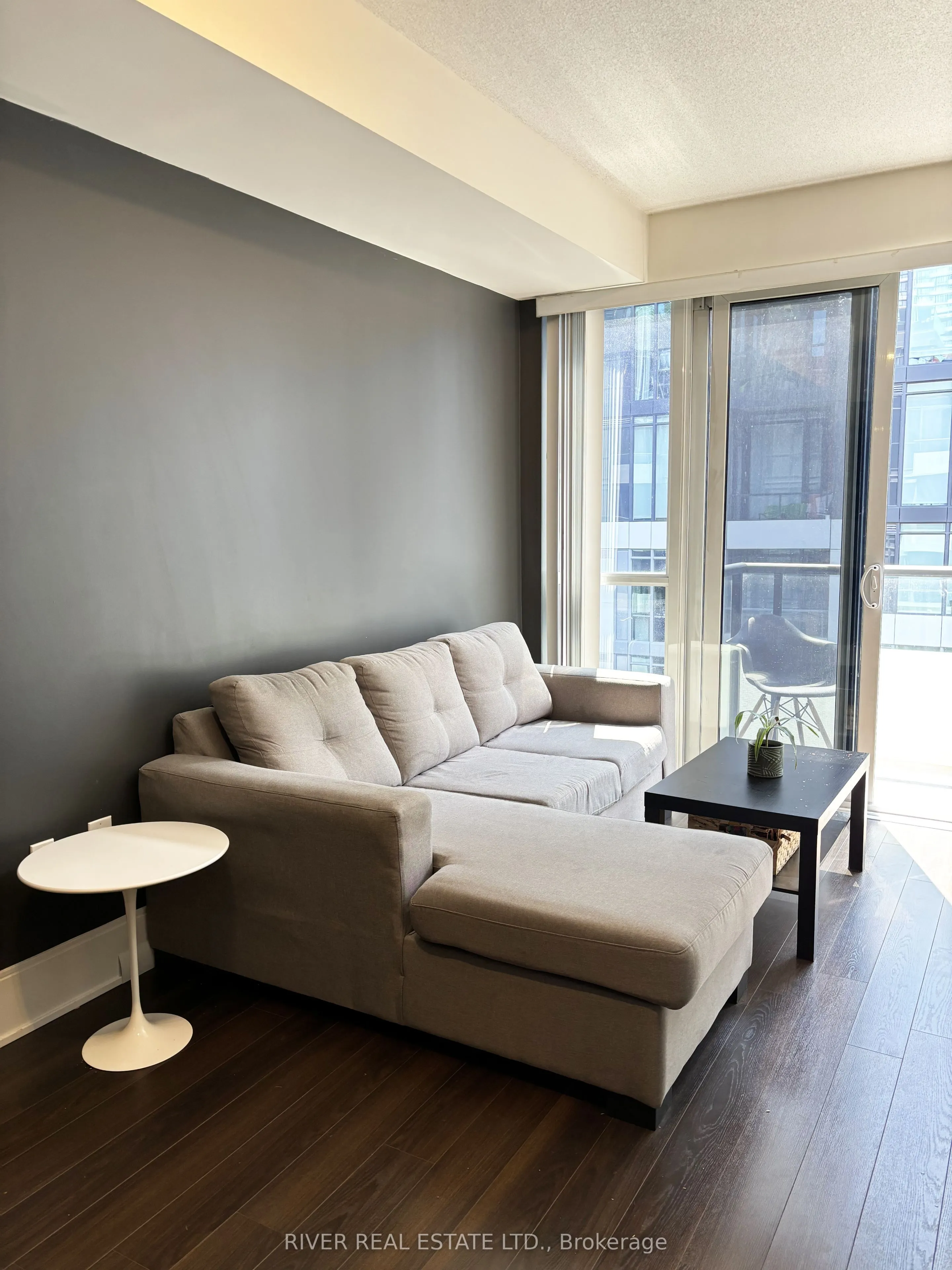 560 Front Street W, #908