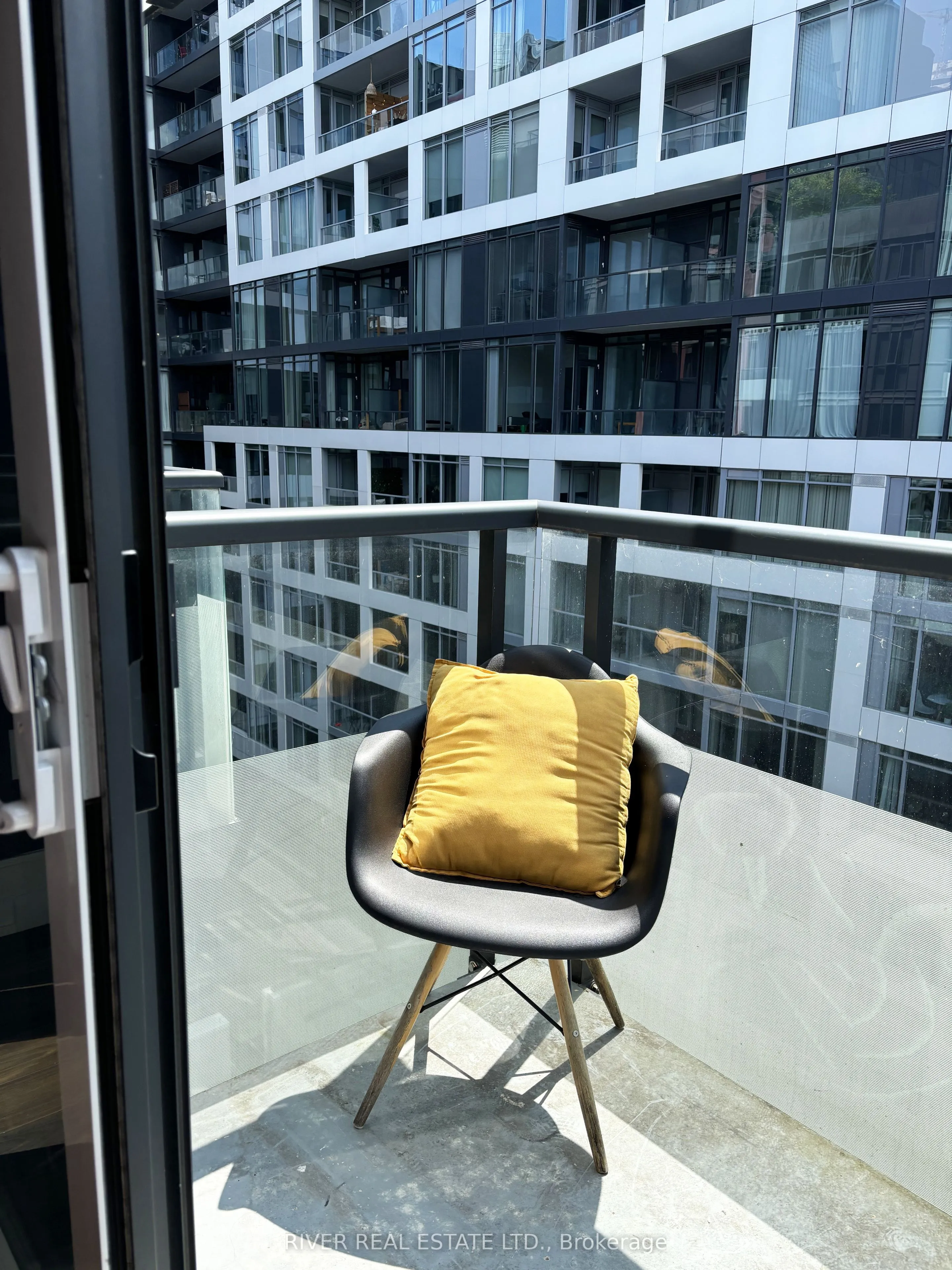 560 Front Street W, #908