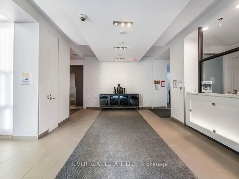 560 Front Street W, #908
