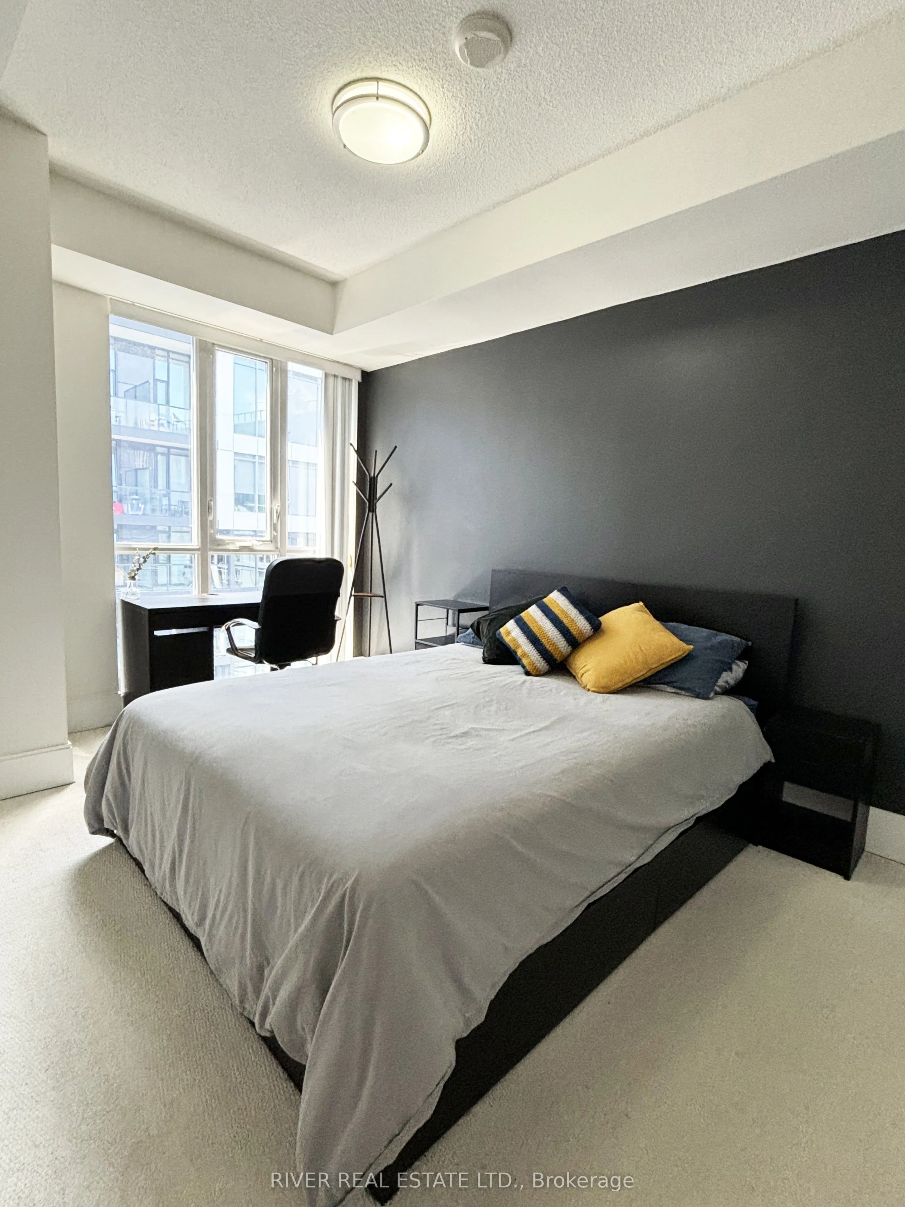 560 Front Street W, #908
