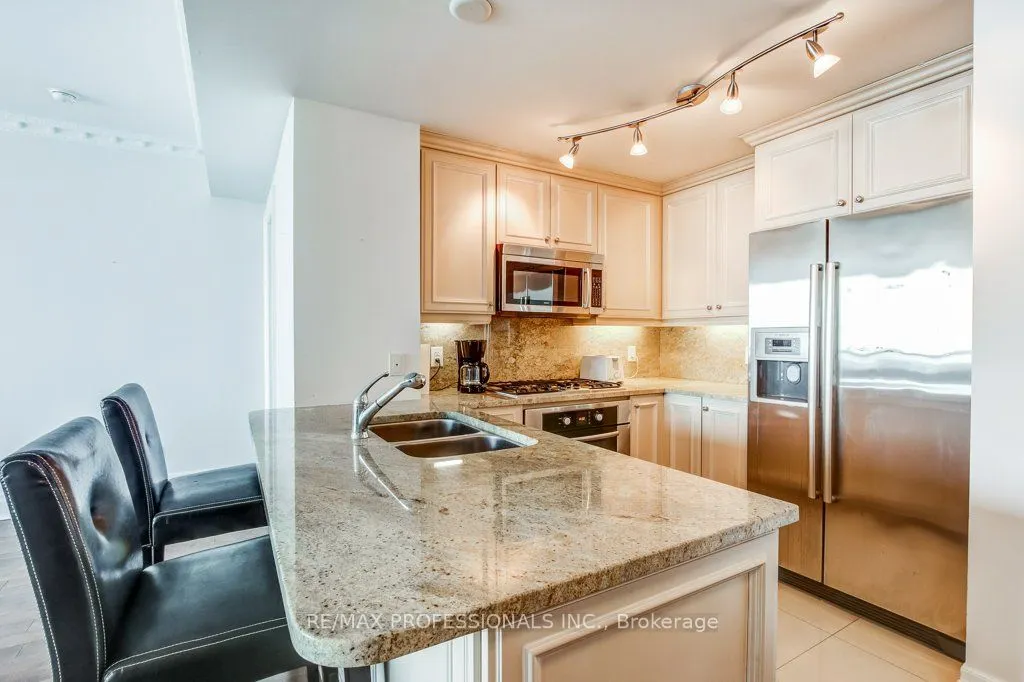 16 Harbour Street, #4010