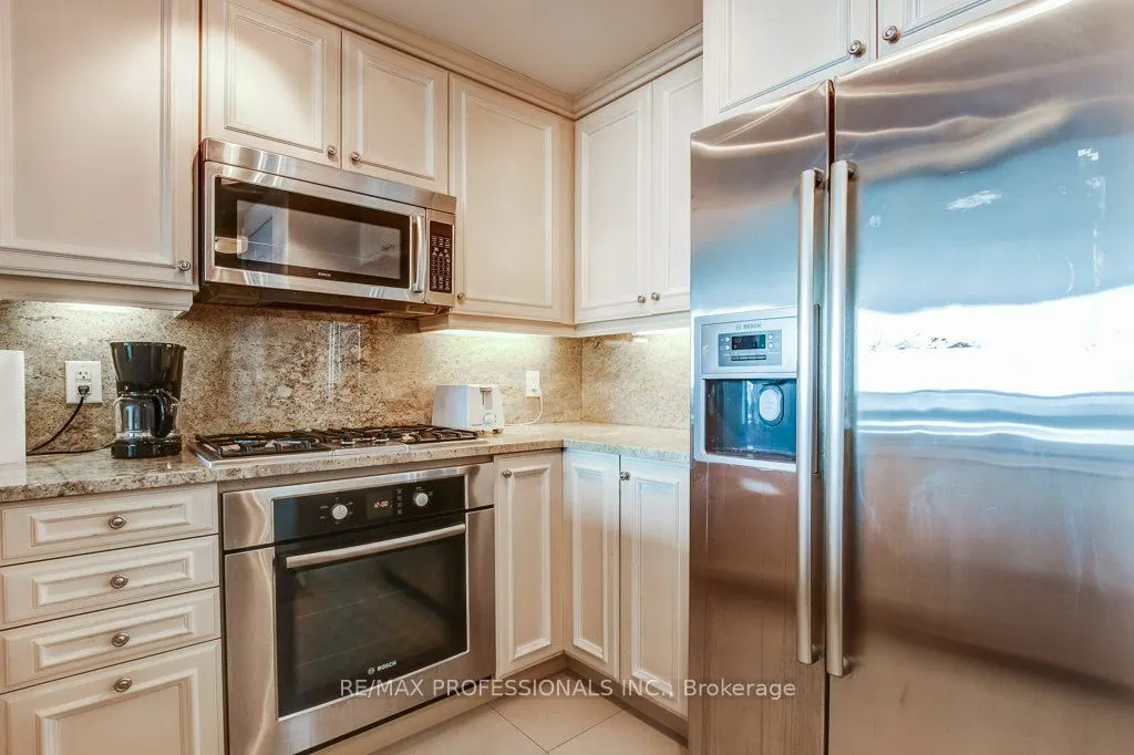 16 Harbour Street, #4010