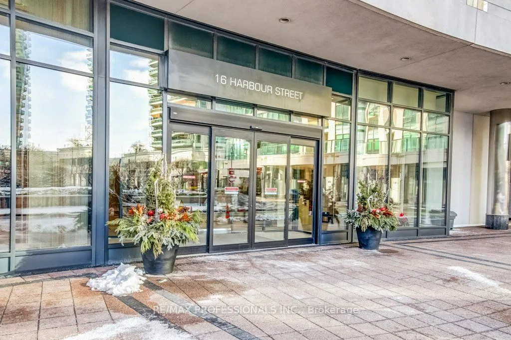 16 Harbour Street, #4010
