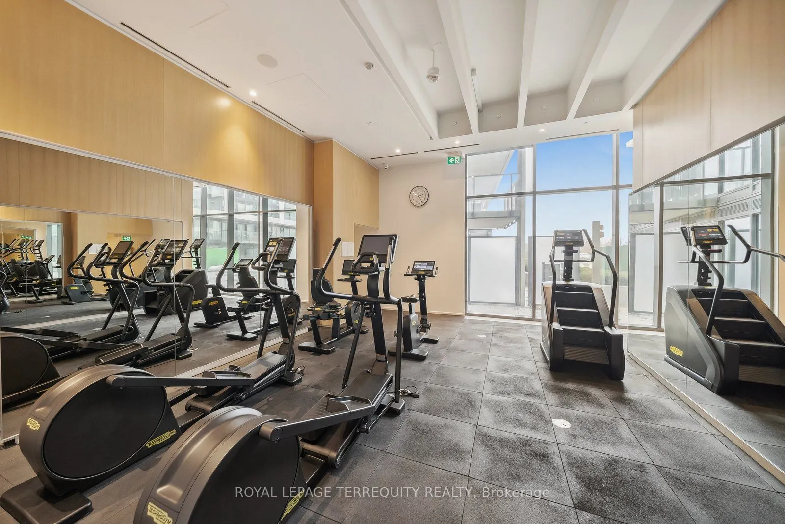 5 Soudan Avenue #703