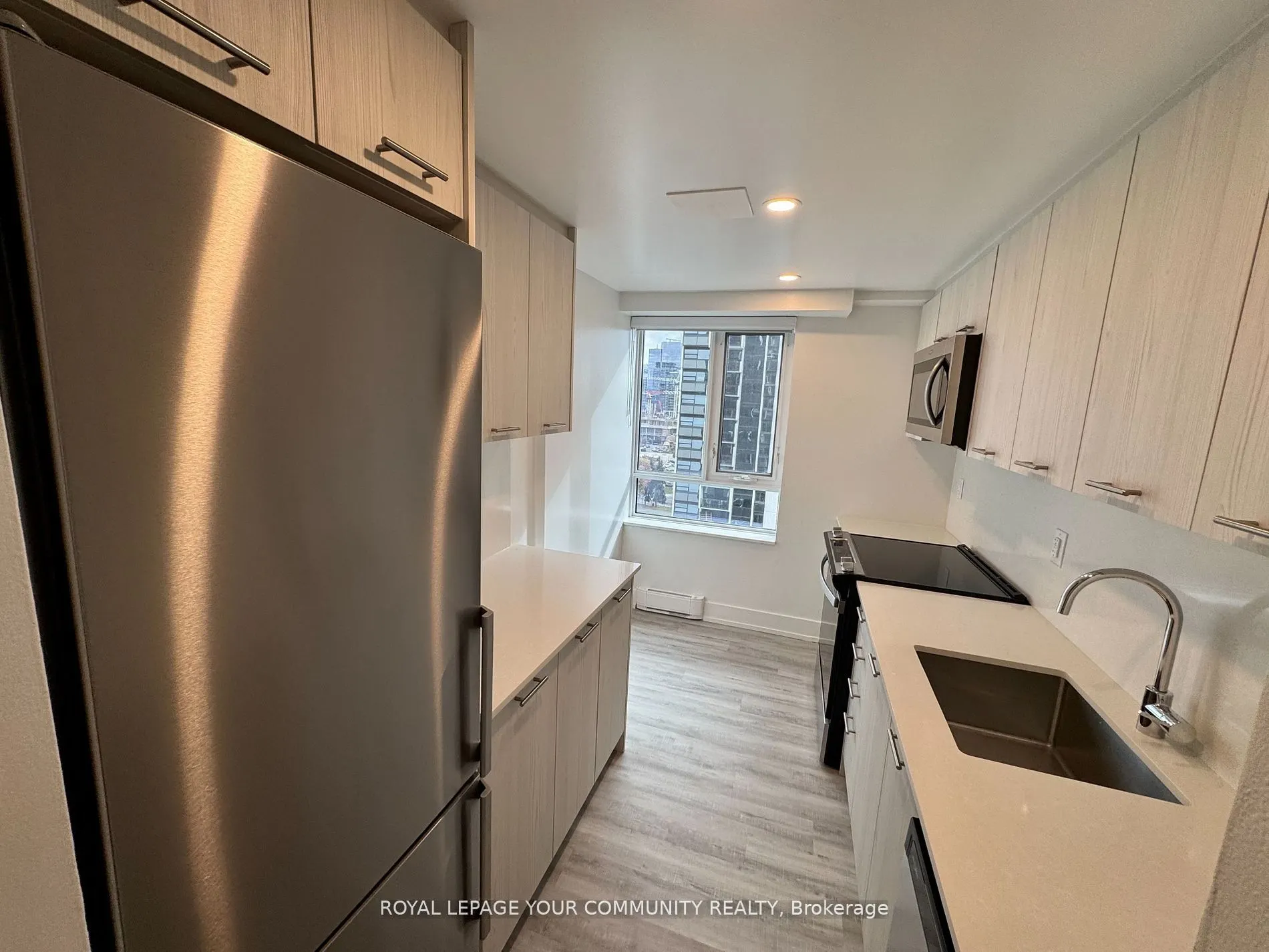 201 Sherbourne Street, #1407