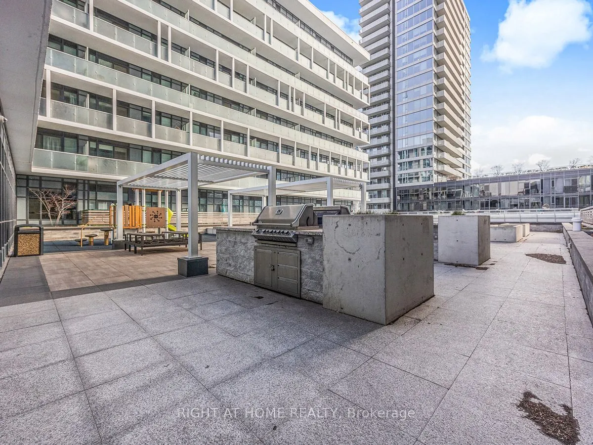225 Sumach Street #1310