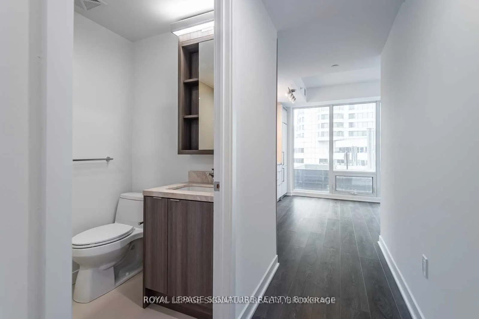 115 Blue Jays Way #3611
