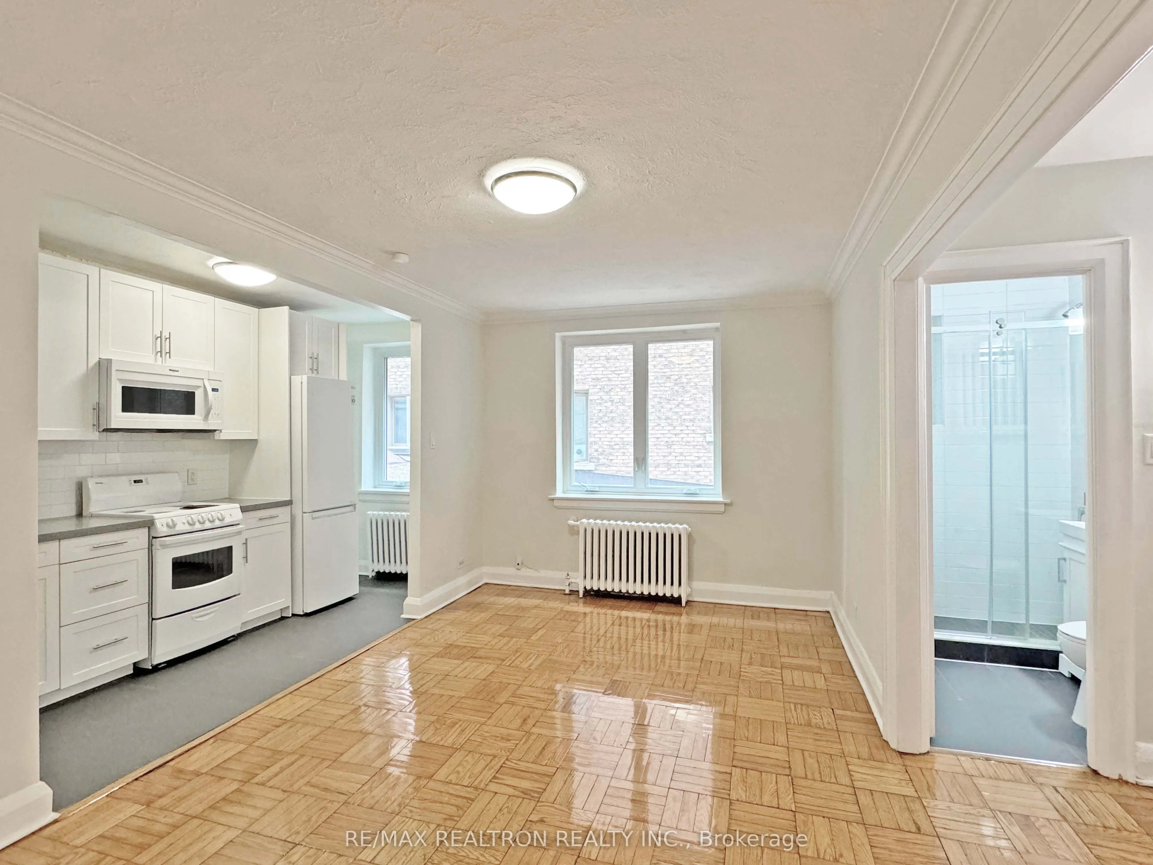 394 Avenue Road #304