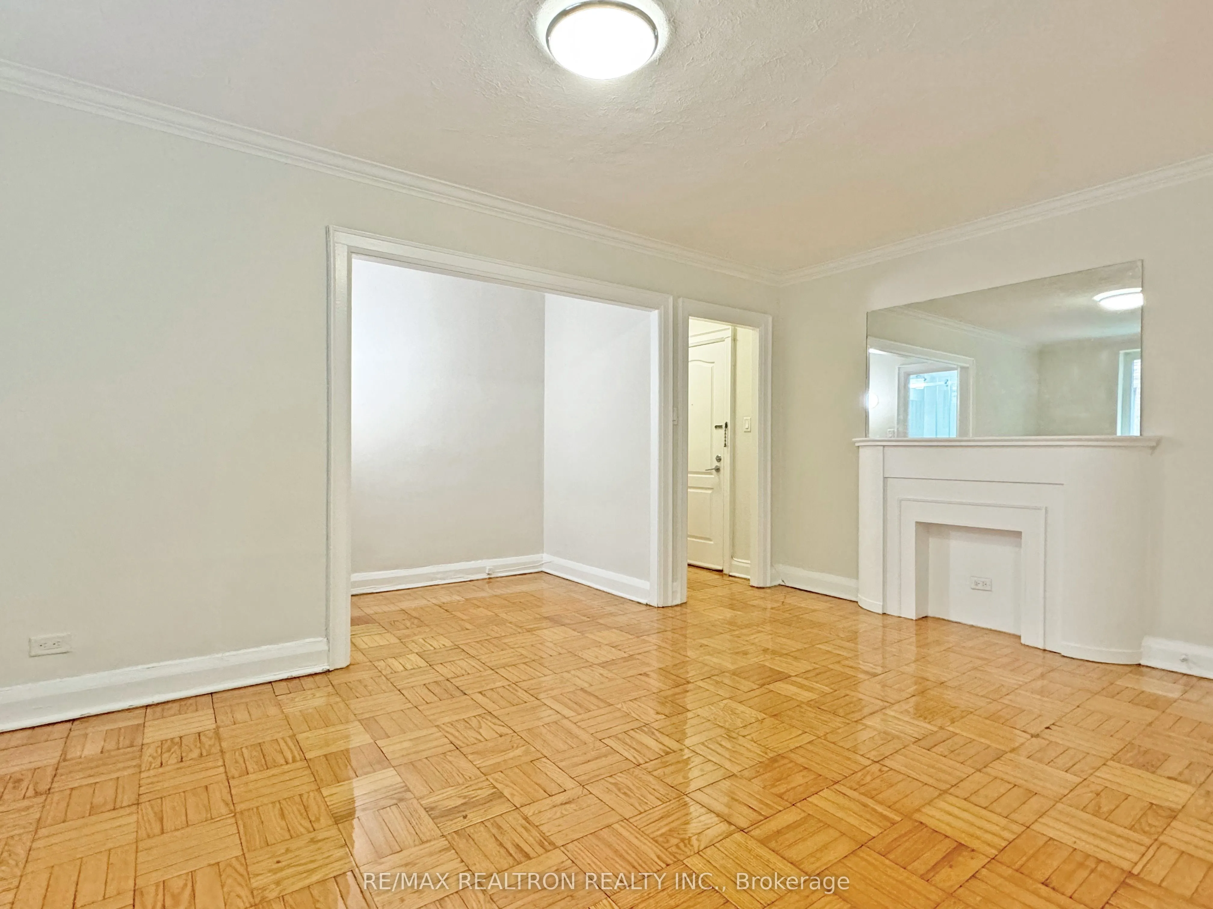 394 Avenue Road #304