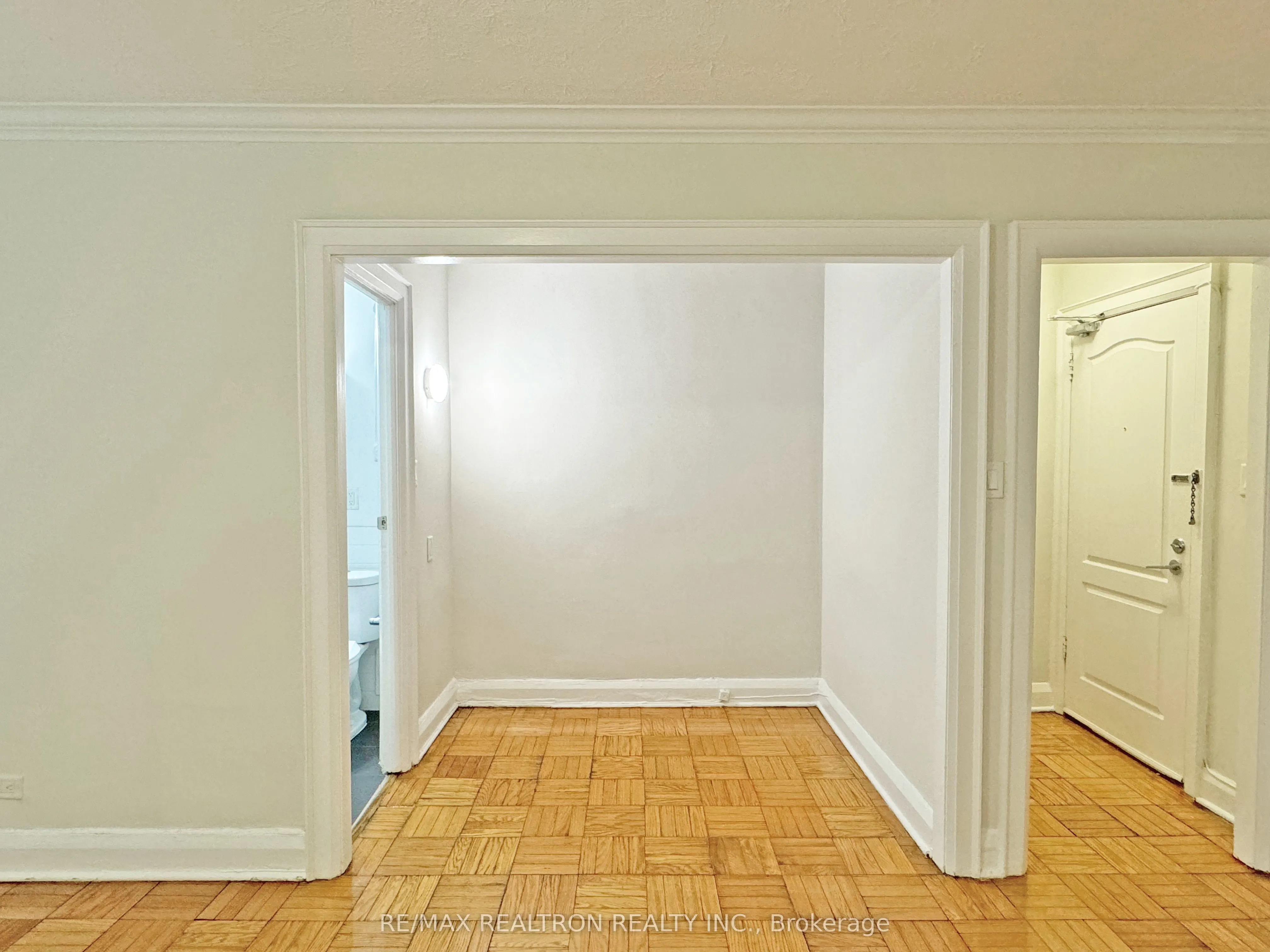 394 Avenue Road #304