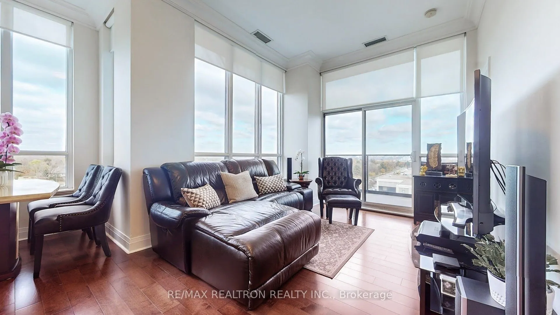 399 Spring Garden Avenue, #Ph704
