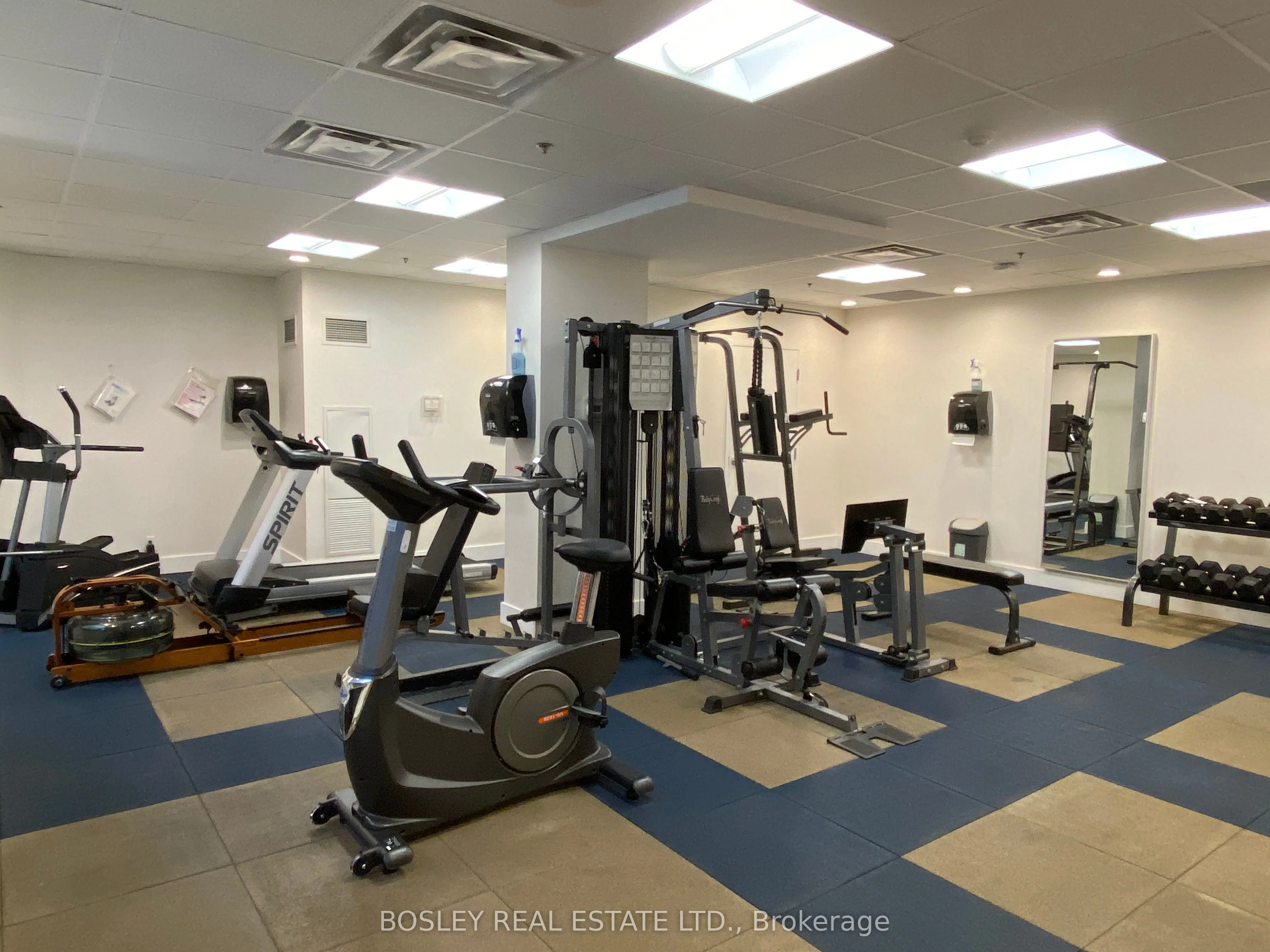 127 Queen Street E, #904