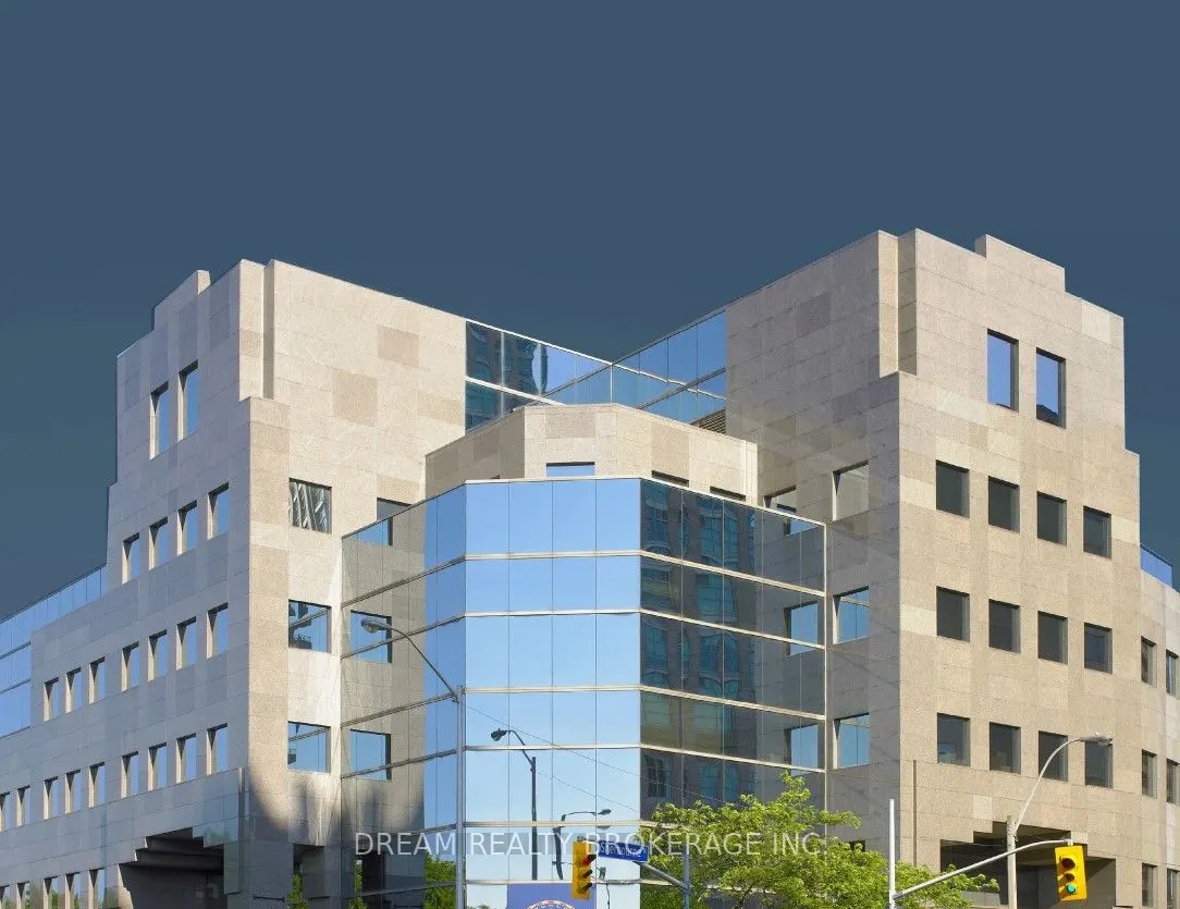 425 Bloor Street E, #101