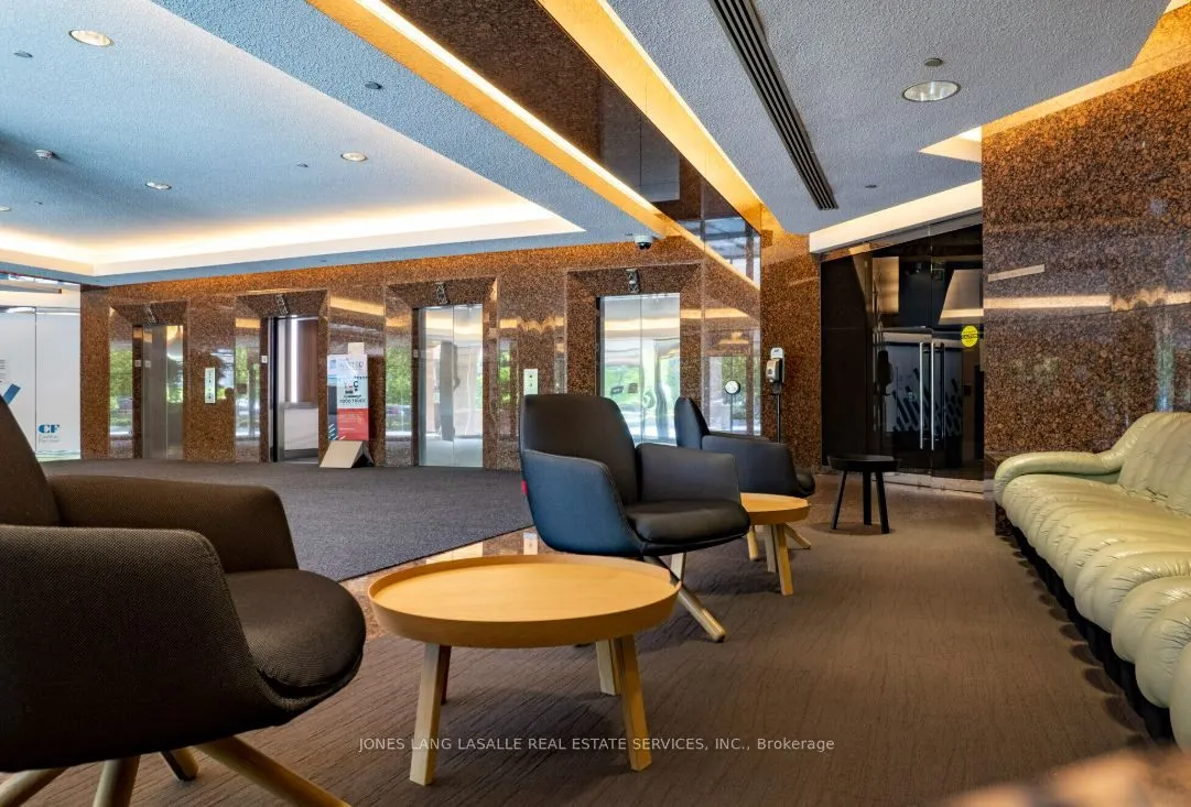 4120 Yonge Street, #202