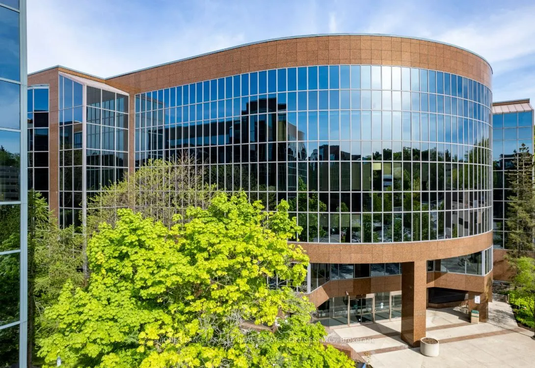 4120 Yonge Street, #202
