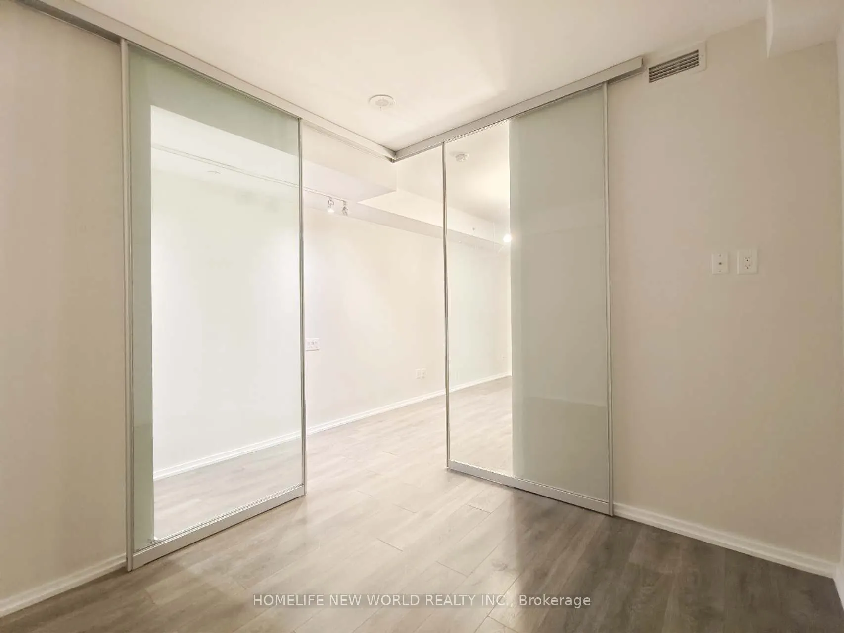 45 Charles Street E, #1108