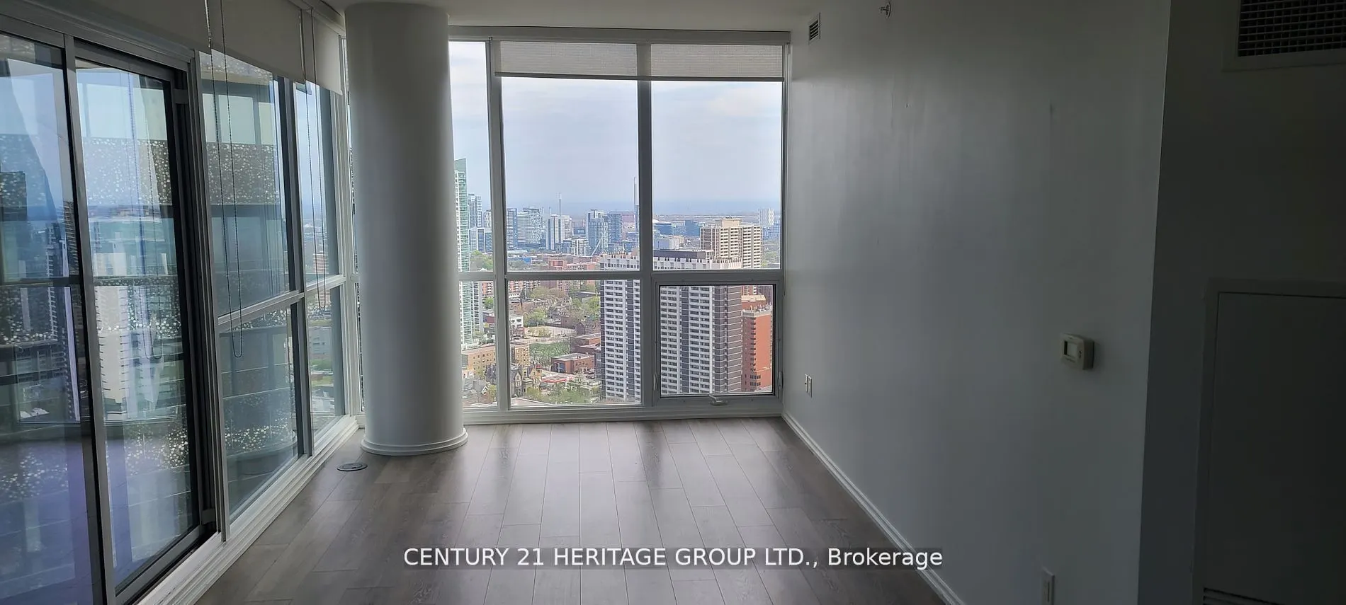 45 Charles Street E, #3212