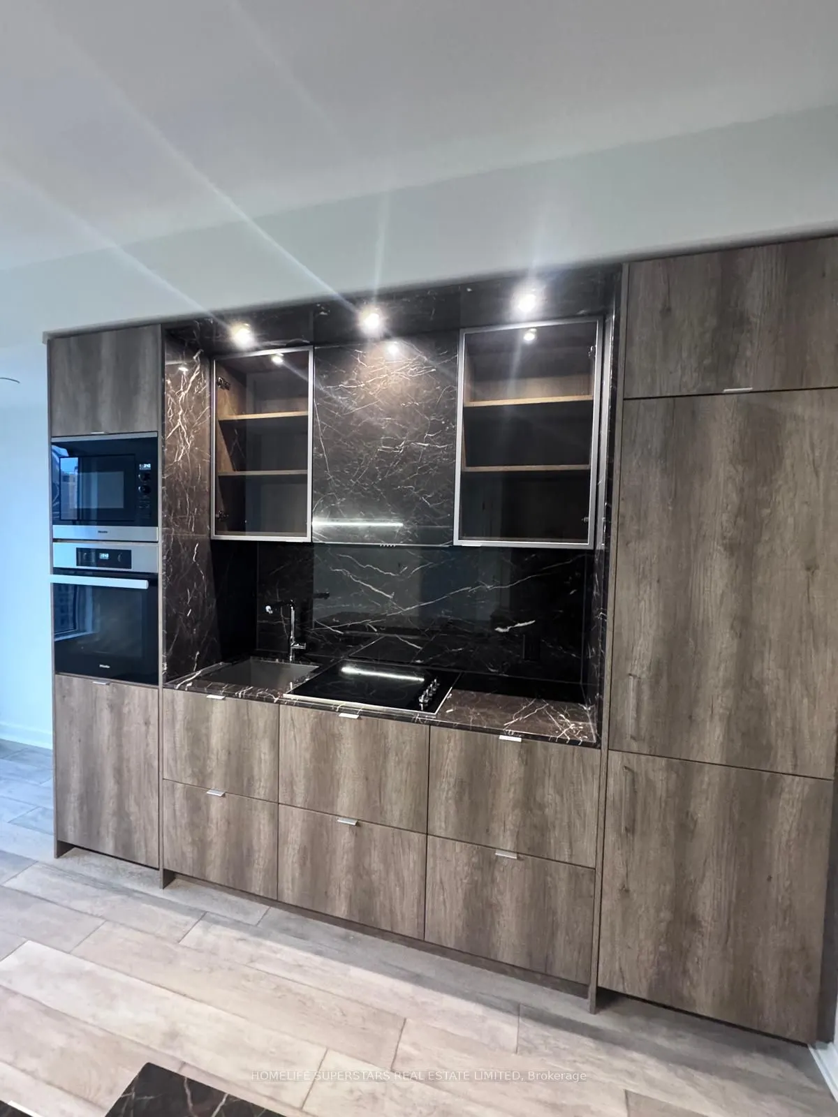 11 Yorkville Avenue #1301