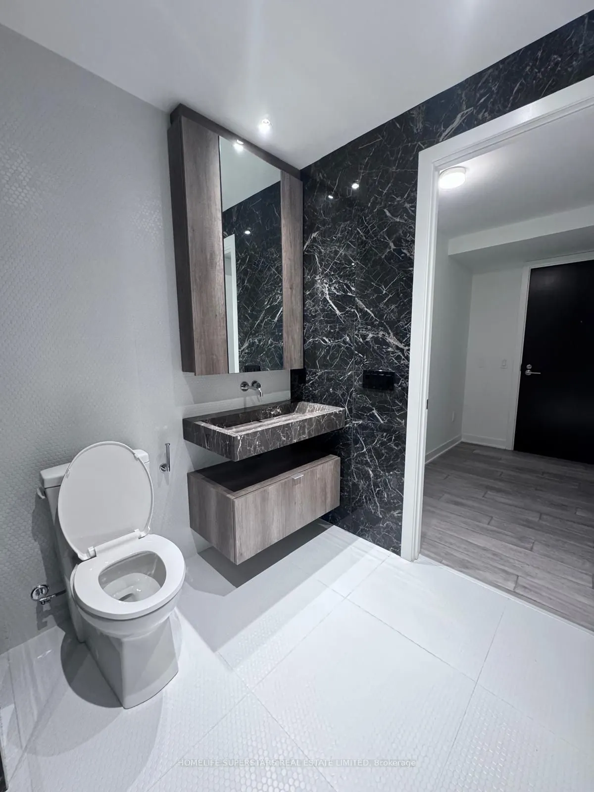 11 Yorkville Avenue #1301