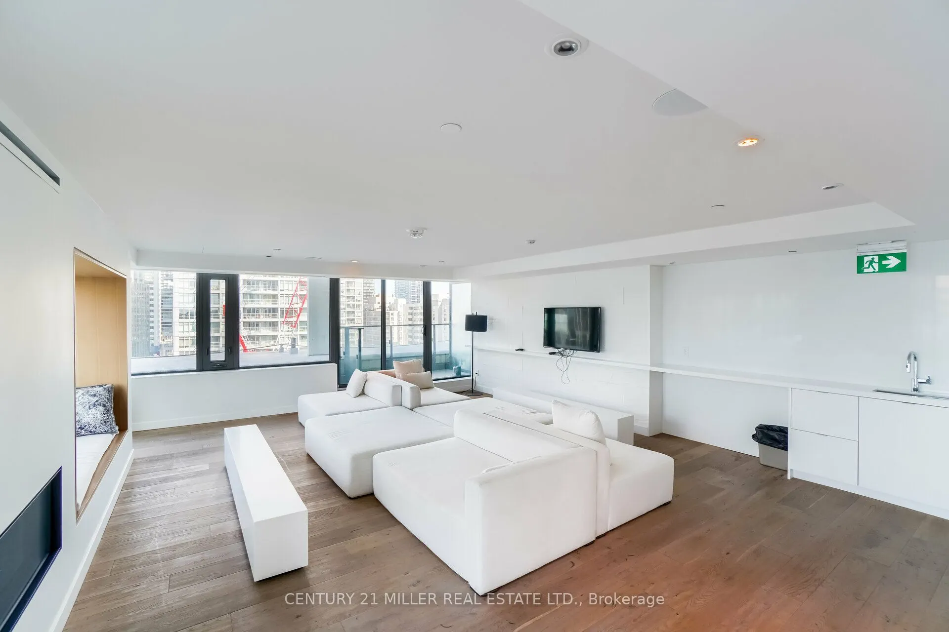 8 Hillsdale Avenue, #1120