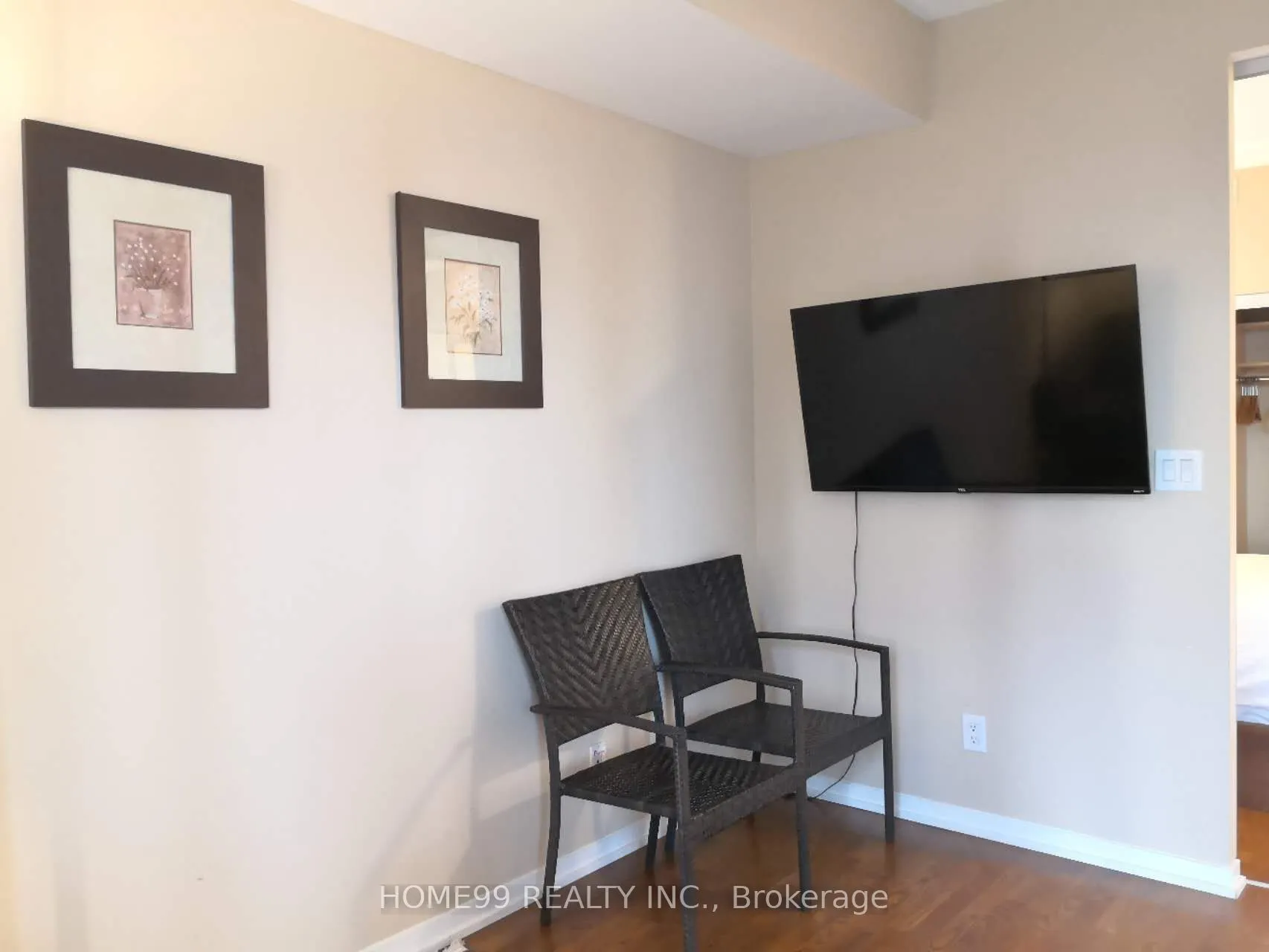 65 Bremner Boulevard #1404