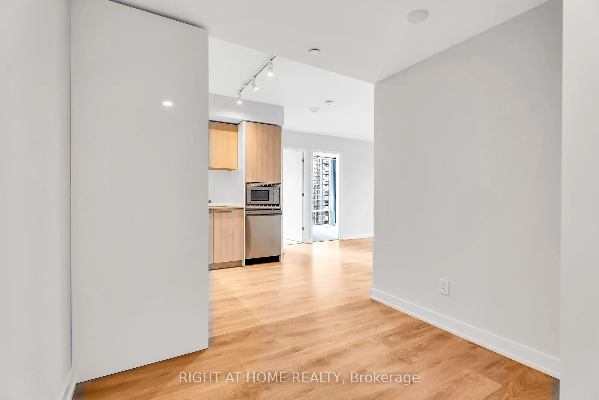 501 Yonge Street, #1212